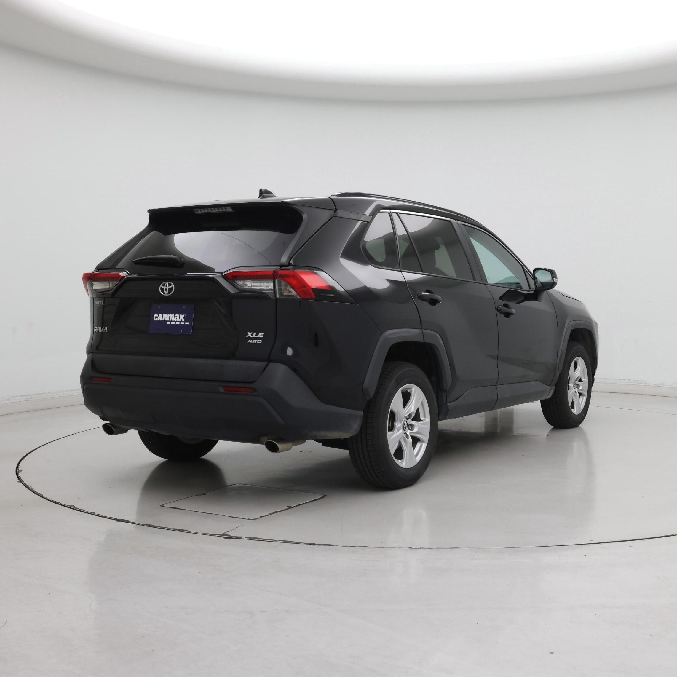Thumbnail: 2019 Toyota RAV4 - 8