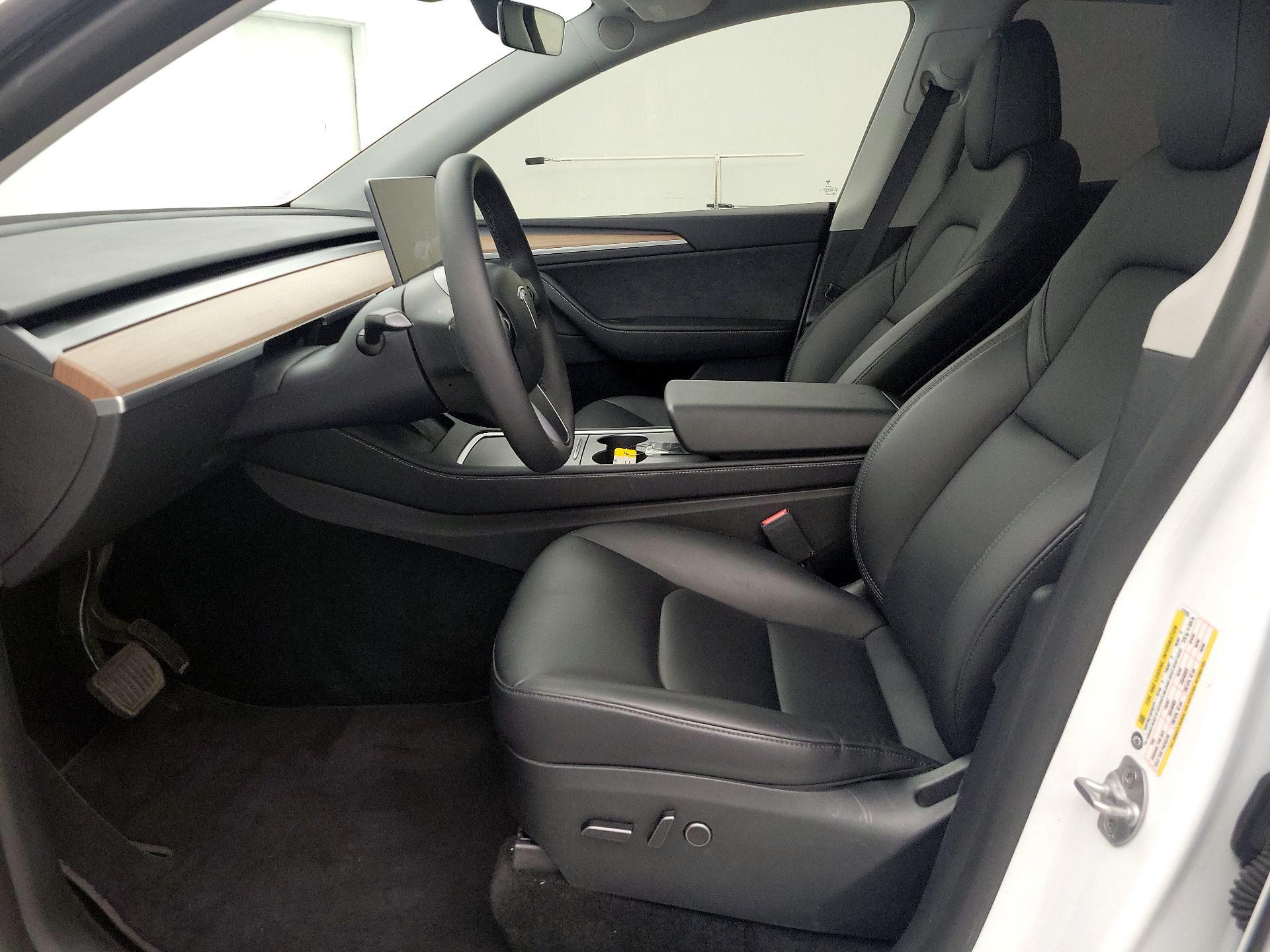 Thumbnail: 2023 Tesla Model Y - 11