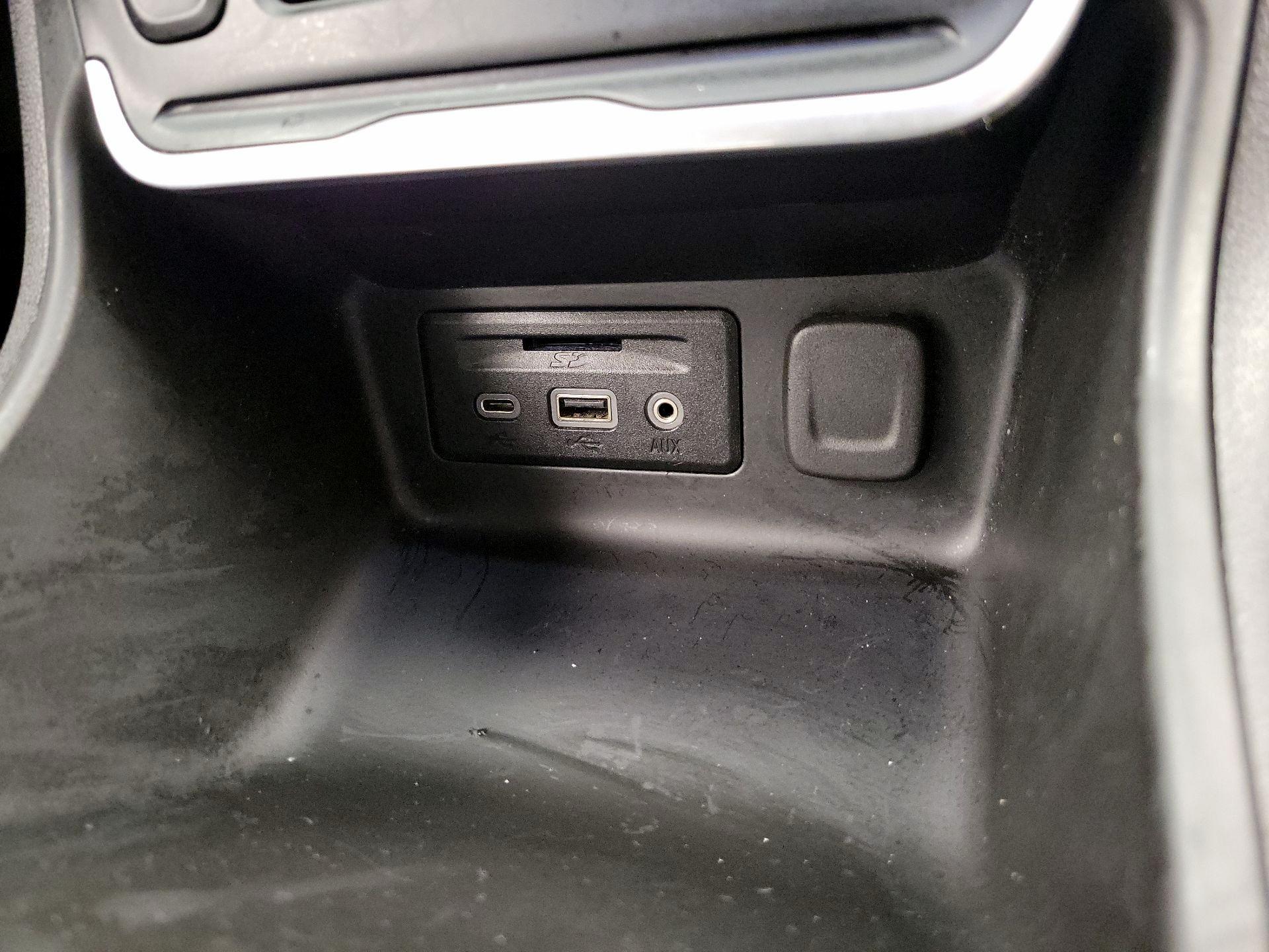 Thumbnail: 2020 GMC Terrain - 18