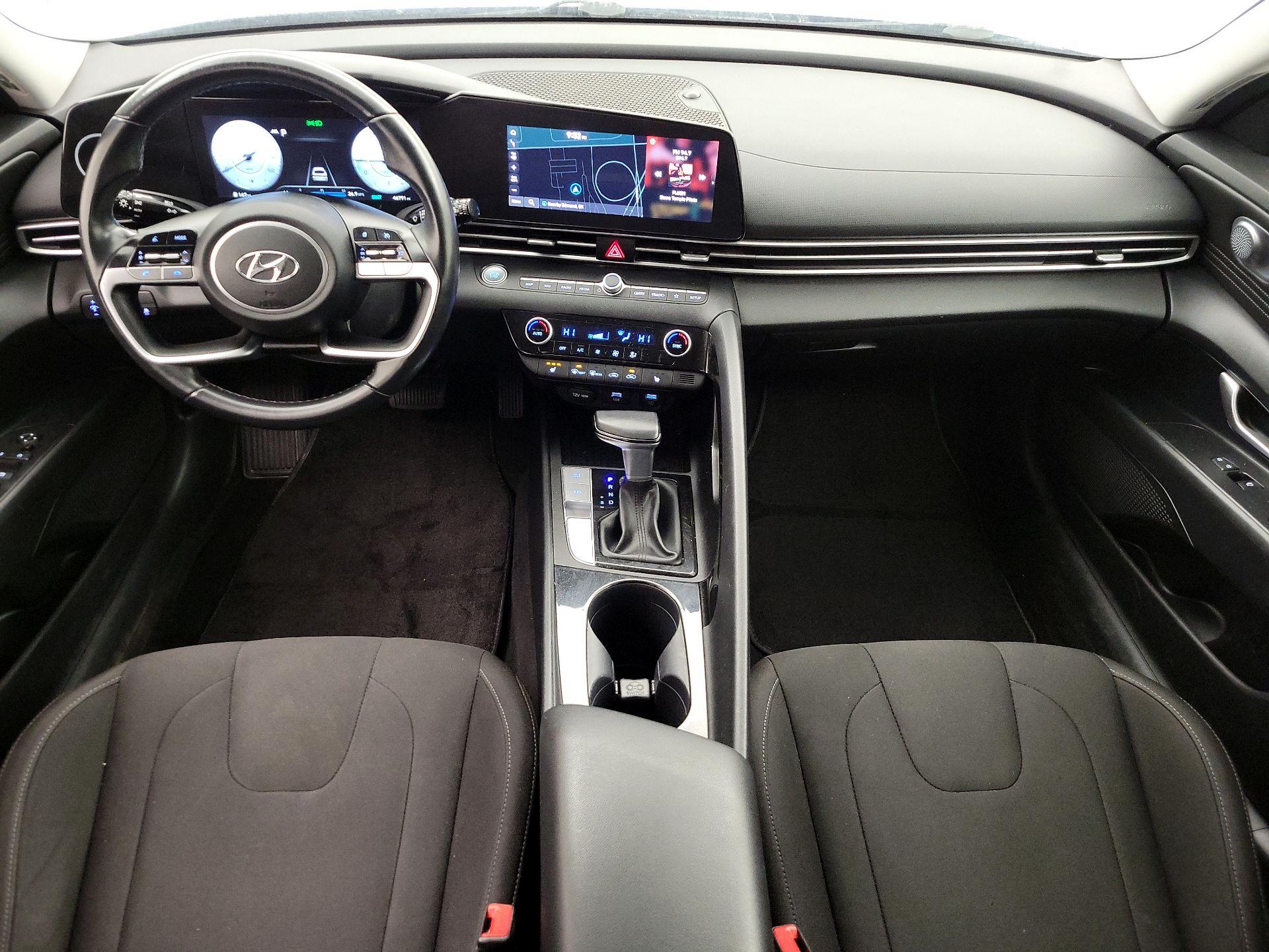 Thumbnail: 2023 Hyundai Elantra - 9