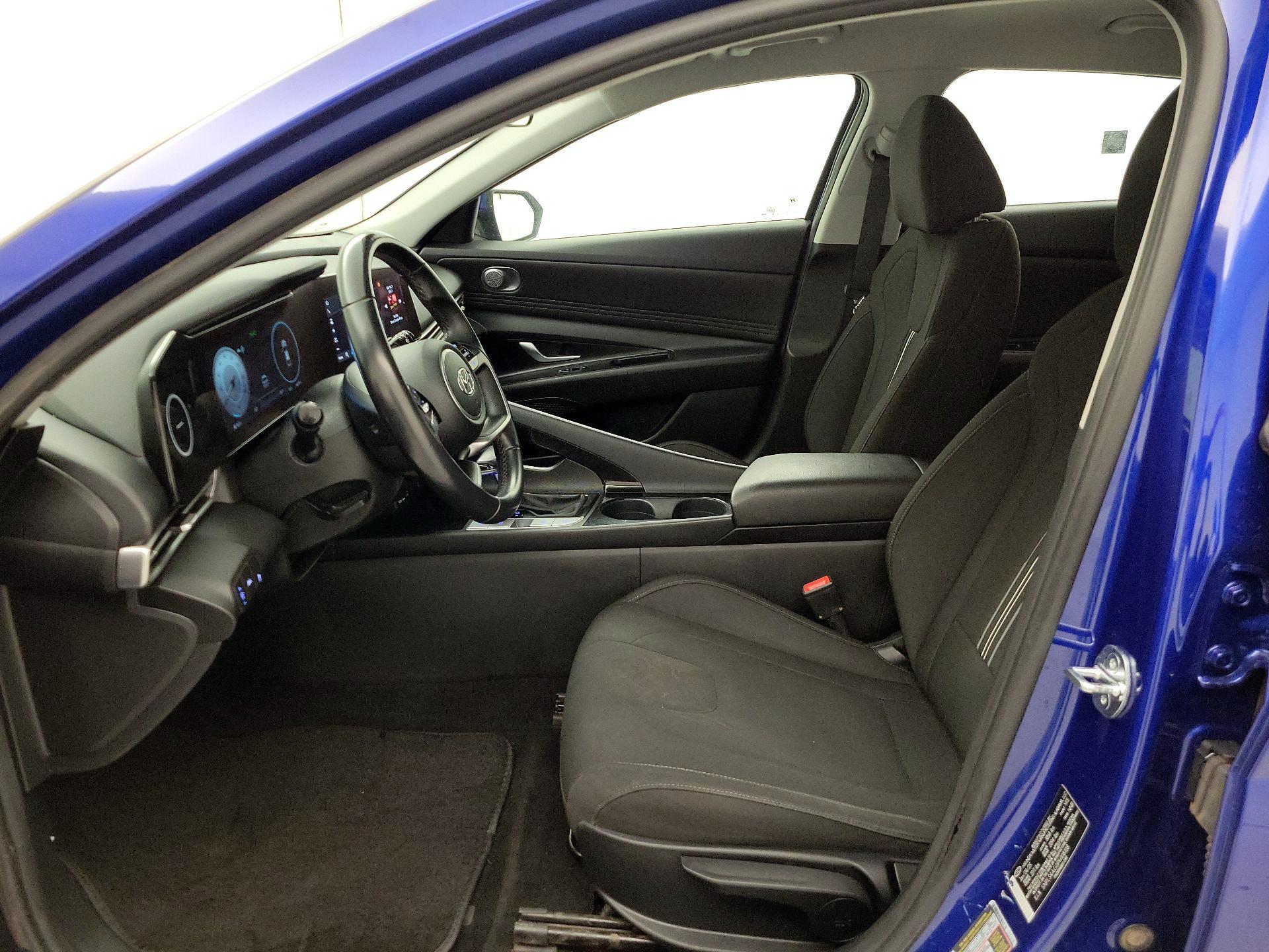 Thumbnail: 2023 Hyundai Elantra - 11