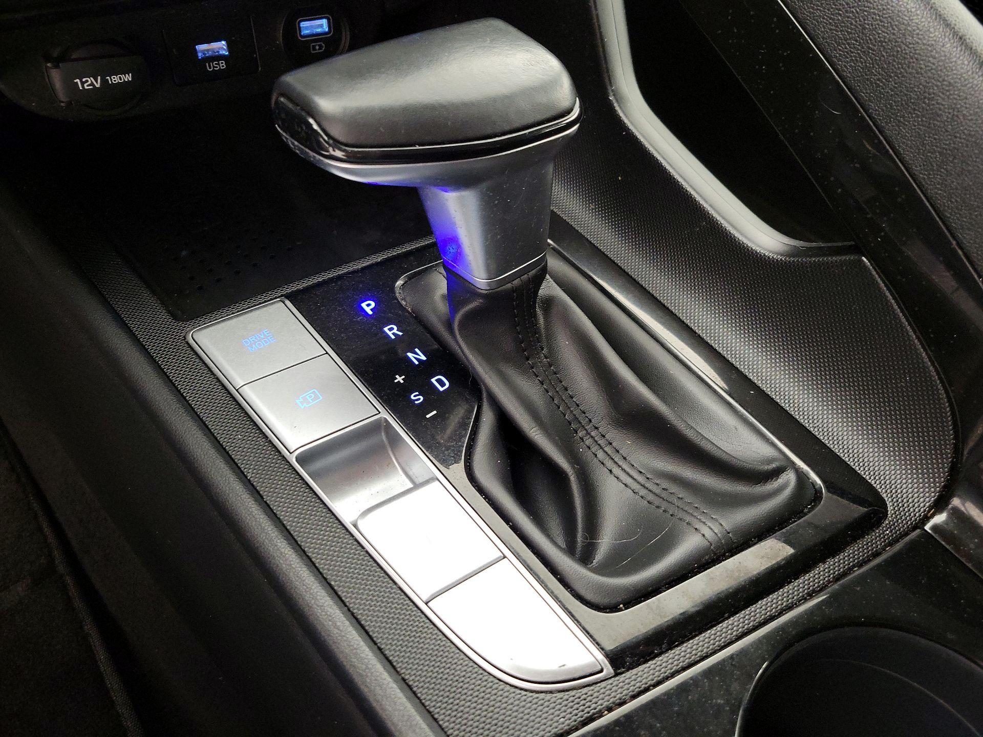 Thumbnail: 2023 Hyundai Elantra - 18