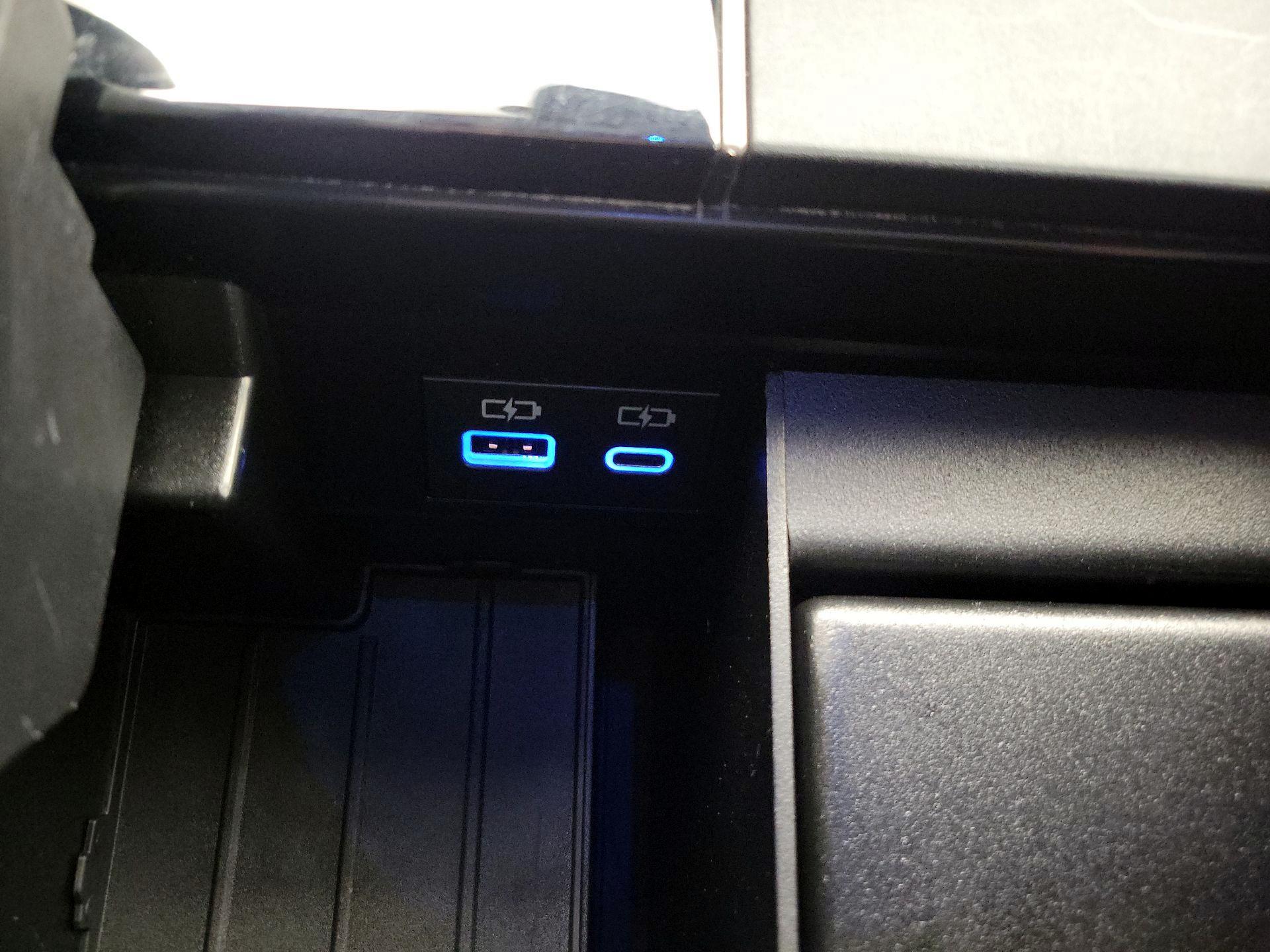 Thumbnail: 2024 Toyota Tundra - 18