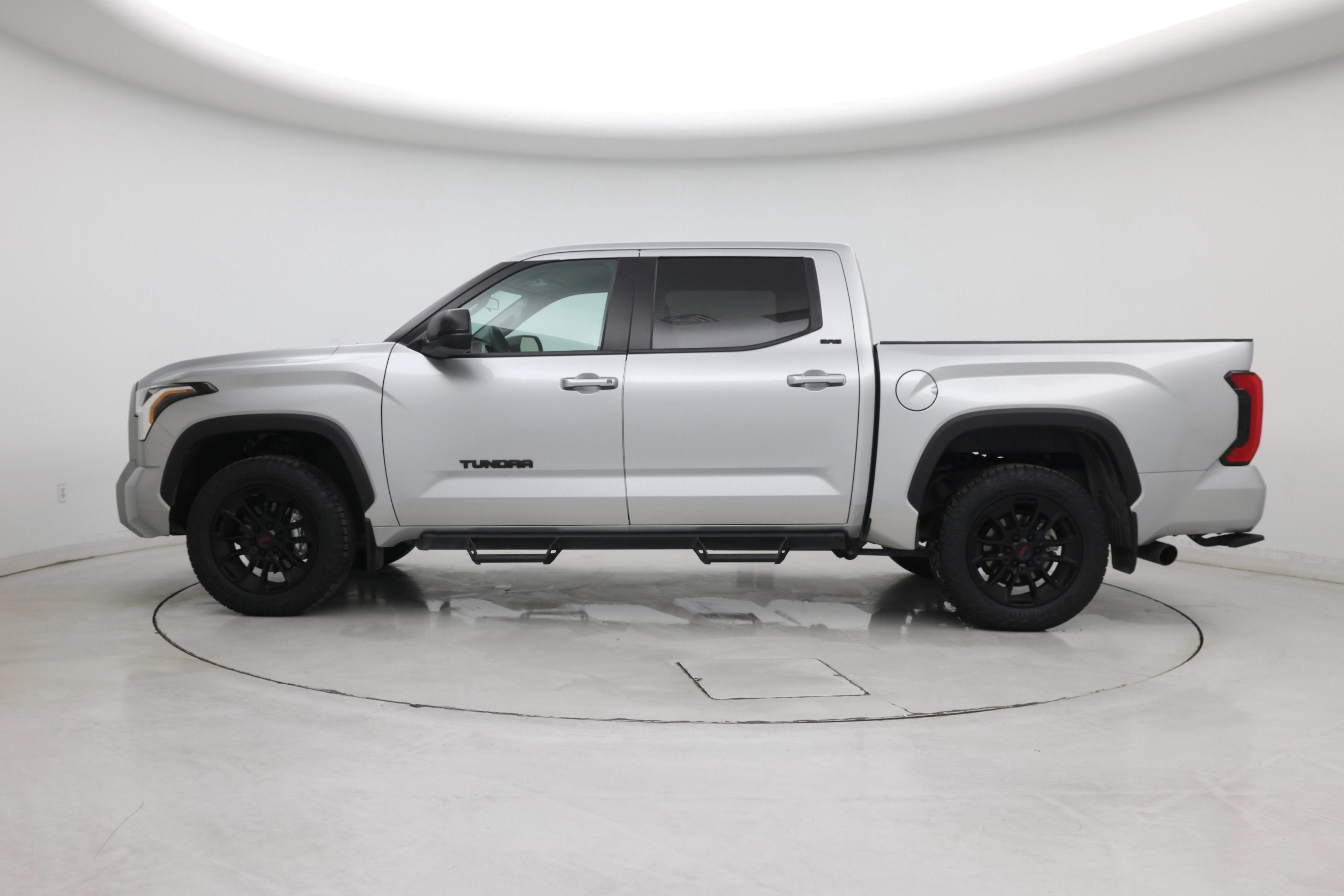 Thumbnail: 2024 Toyota Tundra - 3