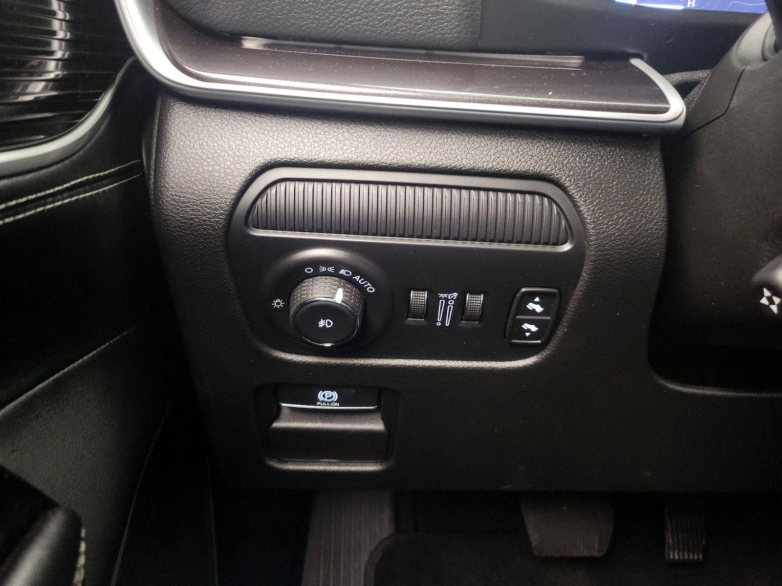 2023 Jeep Wagoneer Series I - Photo 14