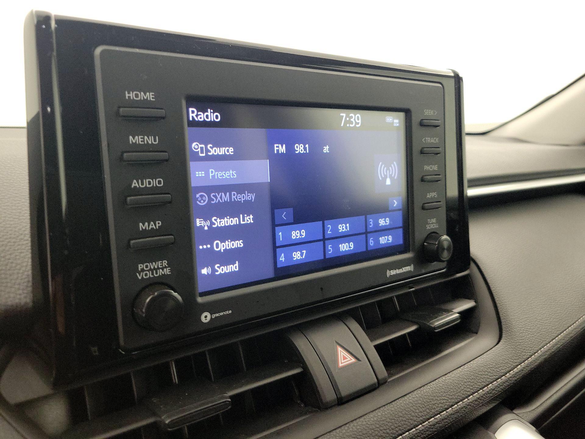 Thumbnail: 2022 Toyota RAV4 - 15