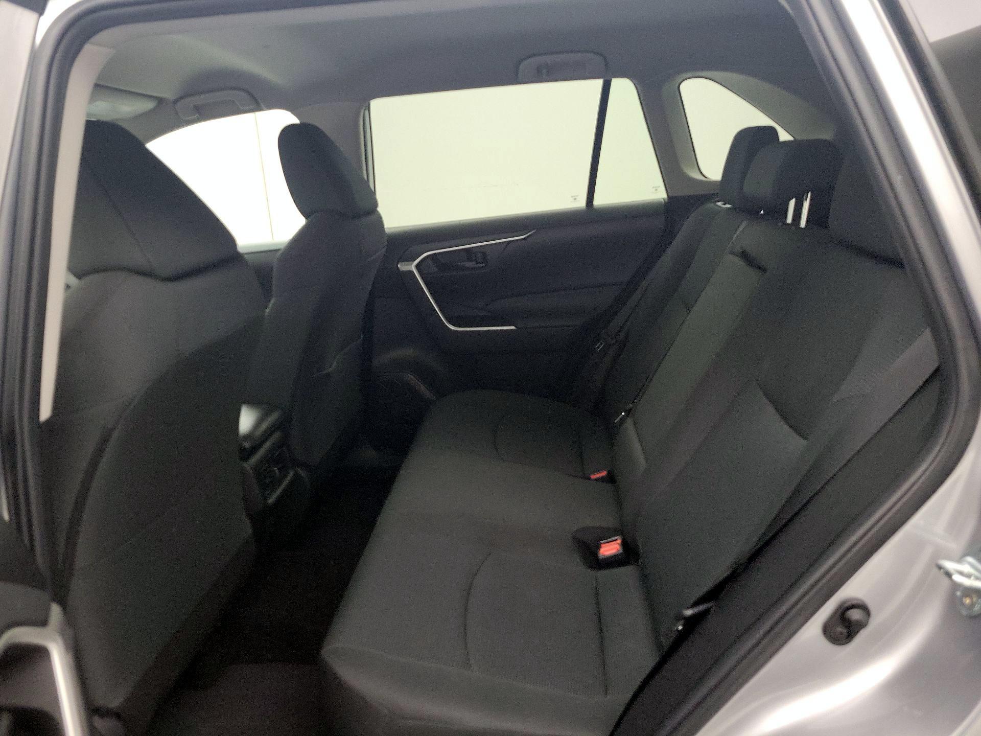 Thumbnail: 2022 Toyota RAV4 - 19