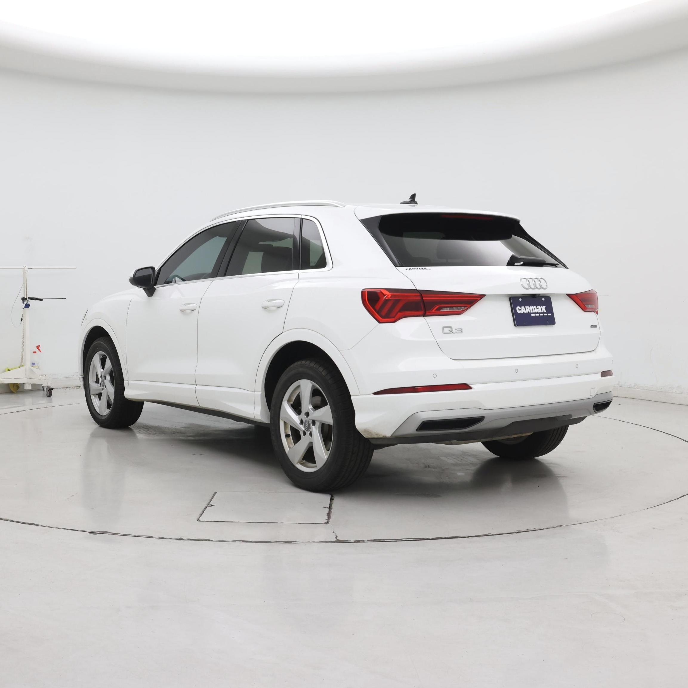 Thumbnail: 2020 Audi Q3 - 2