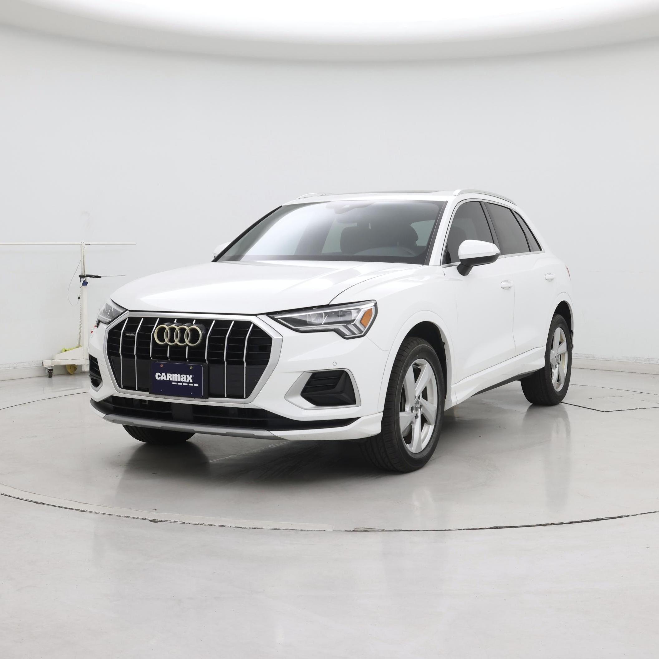 Thumbnail: 2020 Audi Q3 - 4