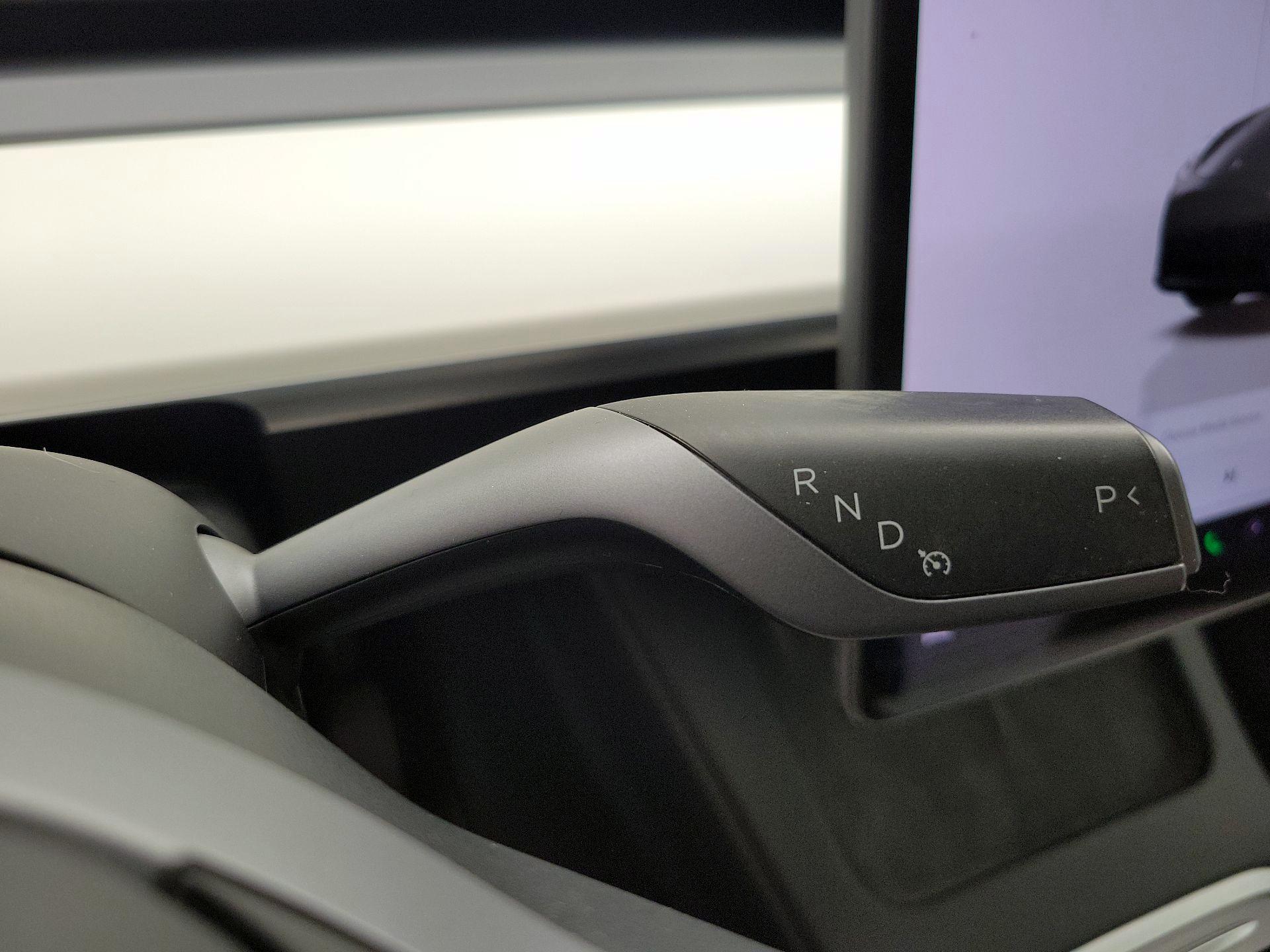 Thumbnail: 2022 Tesla Model Y - 17