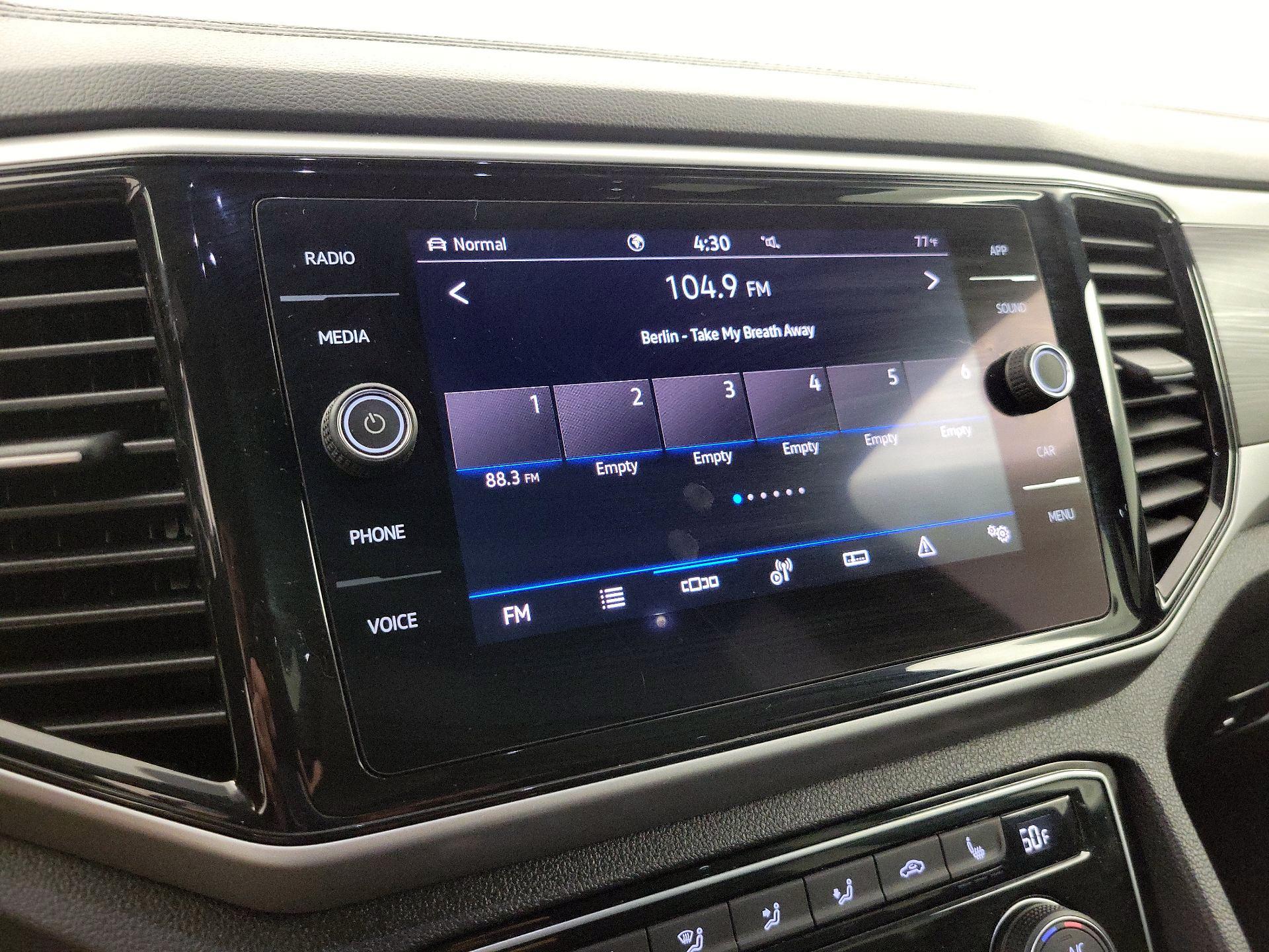 Thumbnail: 2022 Volkswagen Atlas - 15