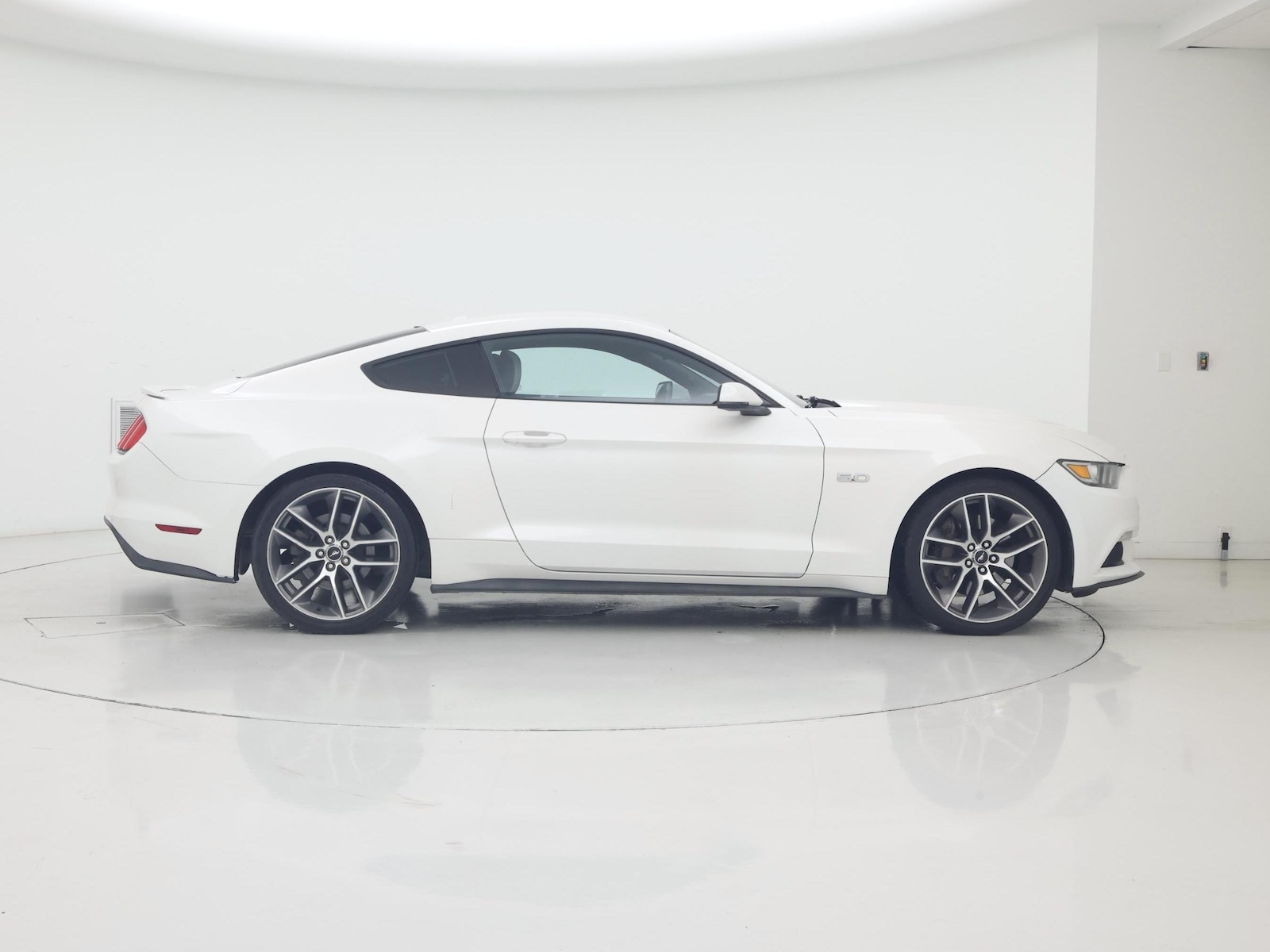 2017 Ford Mustang GT Premium - Photo 8