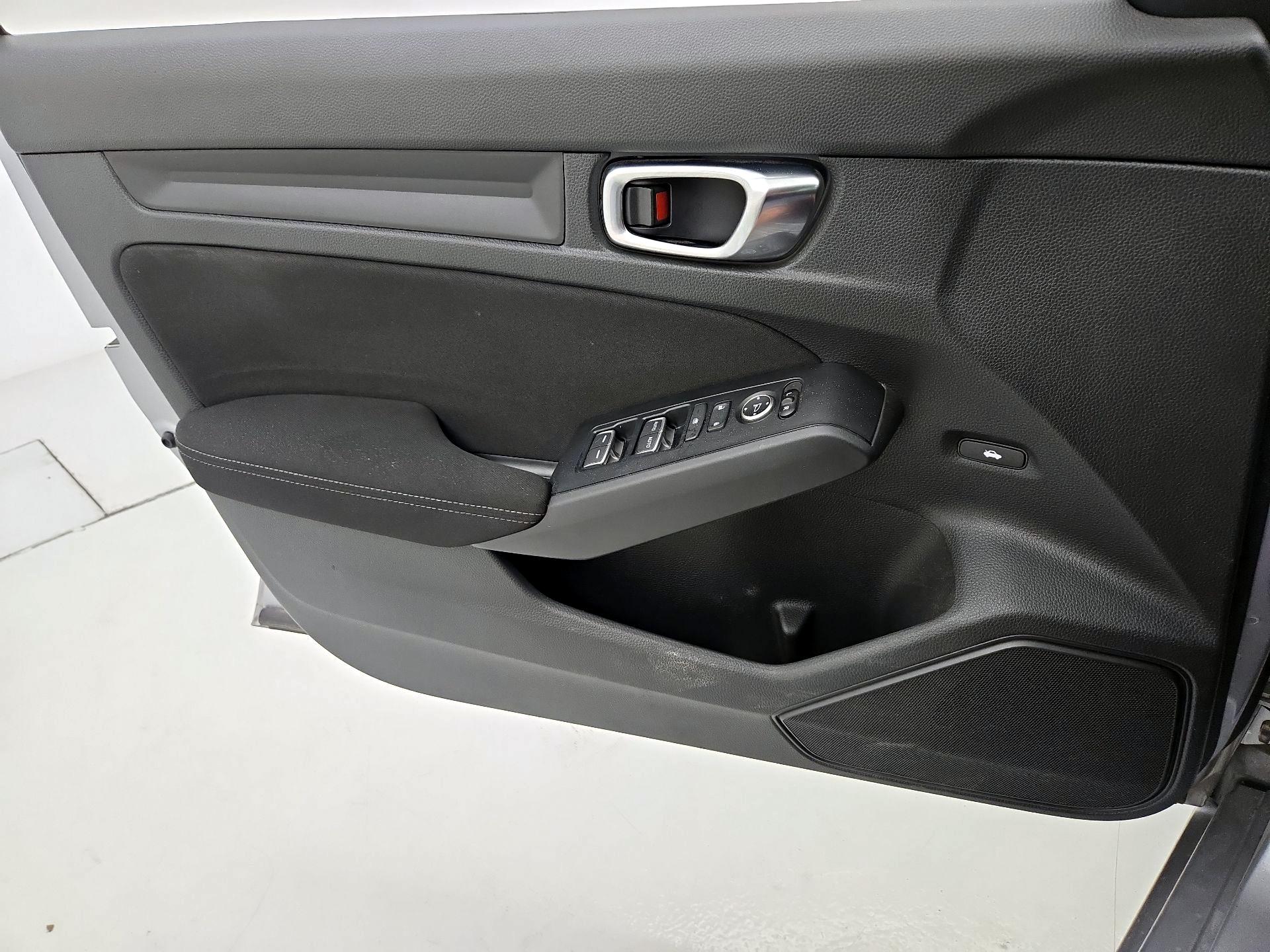 Thumbnail: 2023 Honda Civic - 12