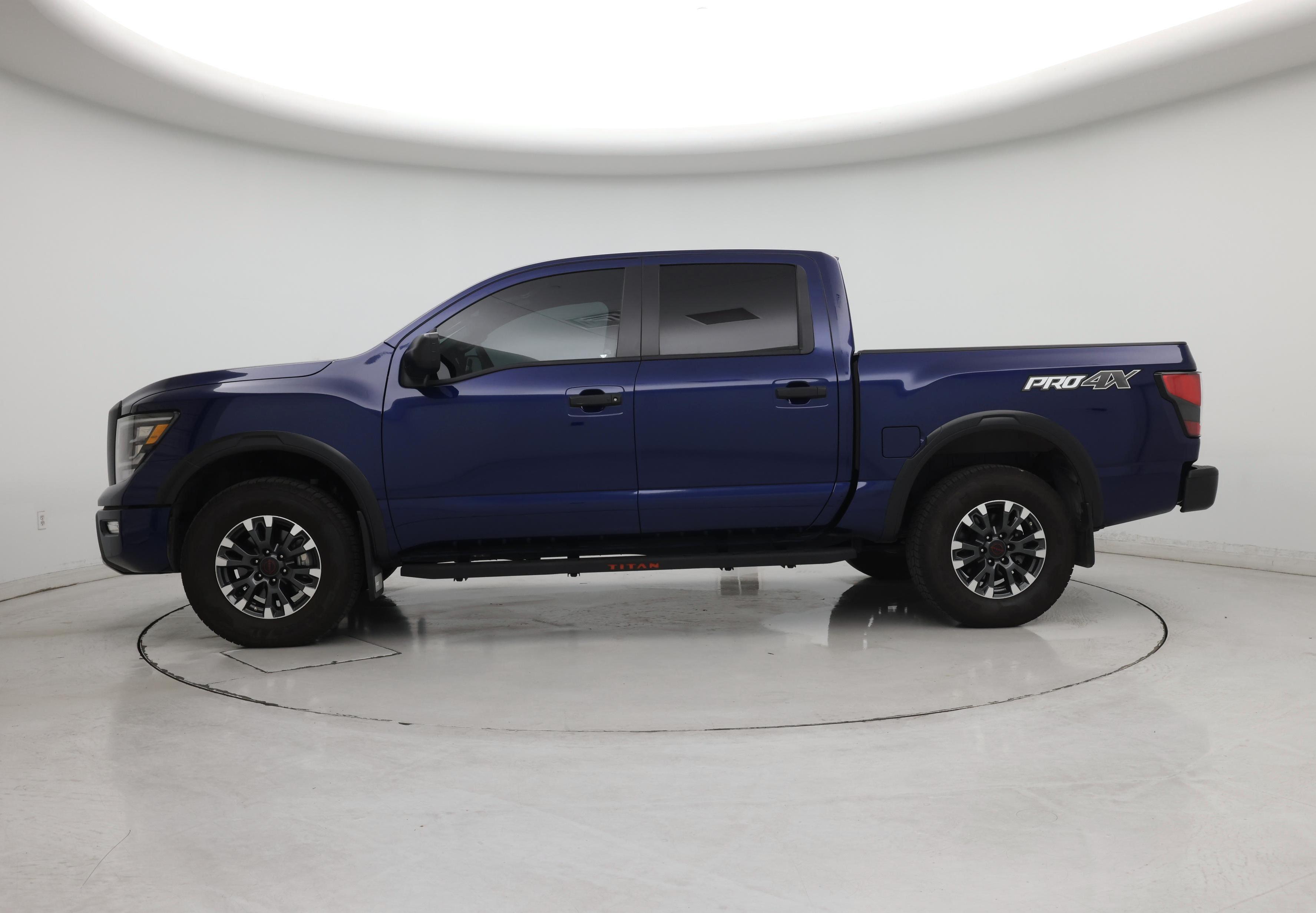 Thumbnail: 2024 Nissan Titan - 3