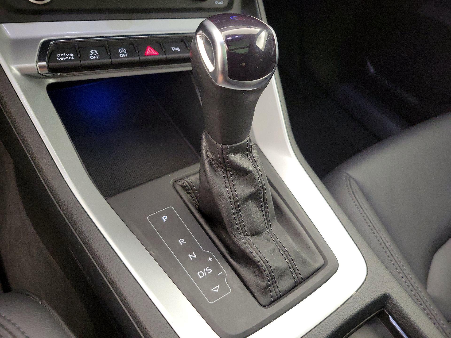 Thumbnail: 2022 Audi Q3 - 17