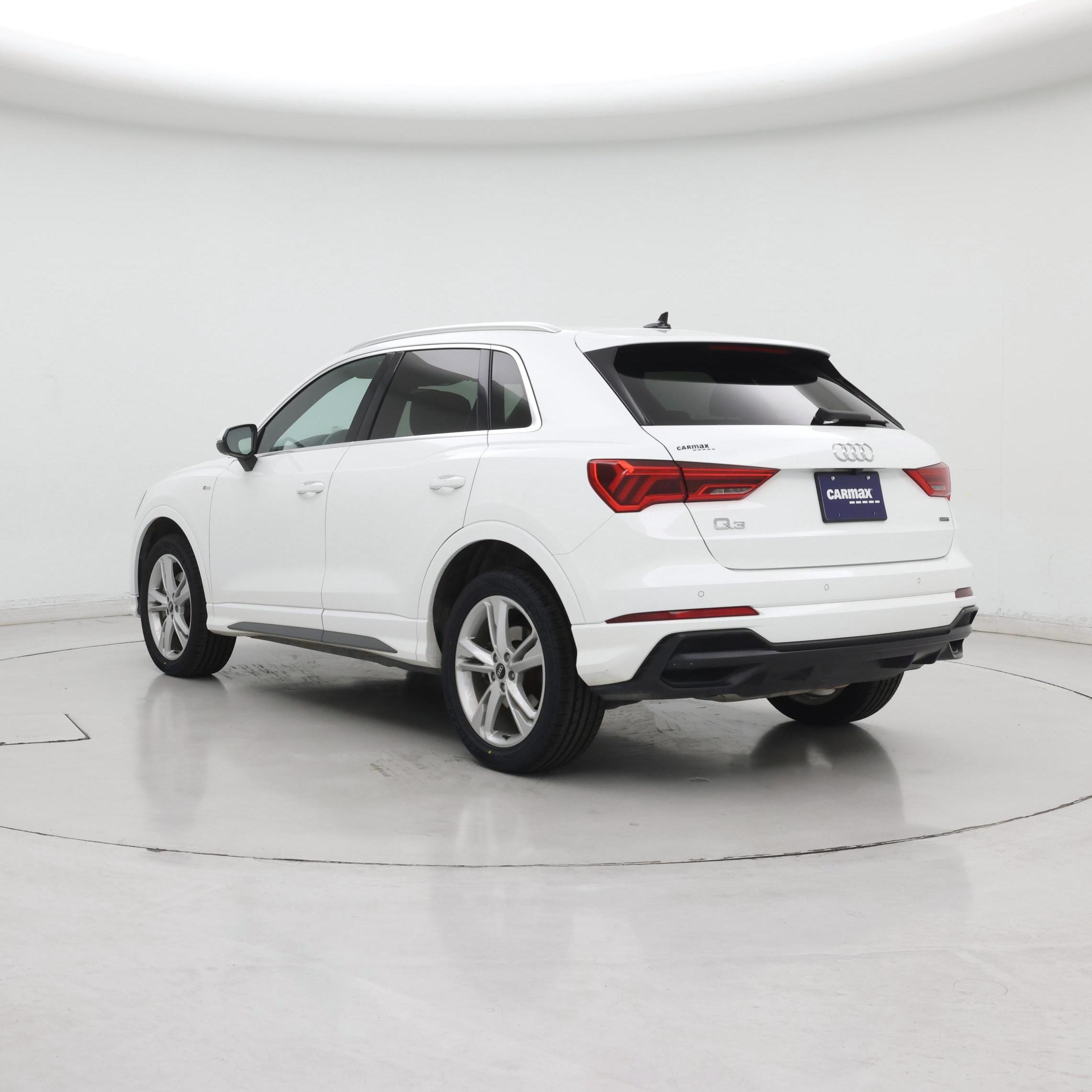 Thumbnail: 2022 Audi Q3 - 2