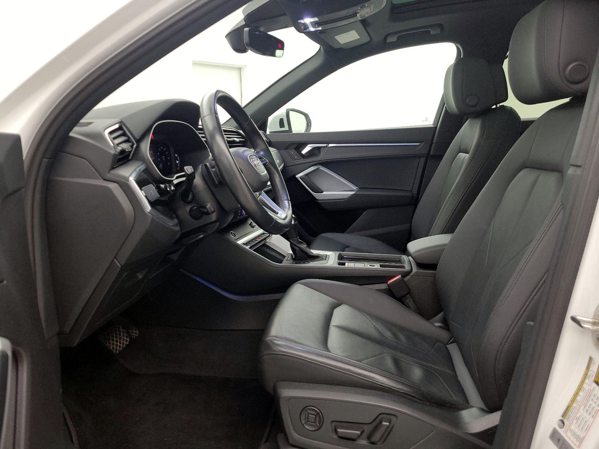 Thumbnail: 2022 Audi Q3 - 19