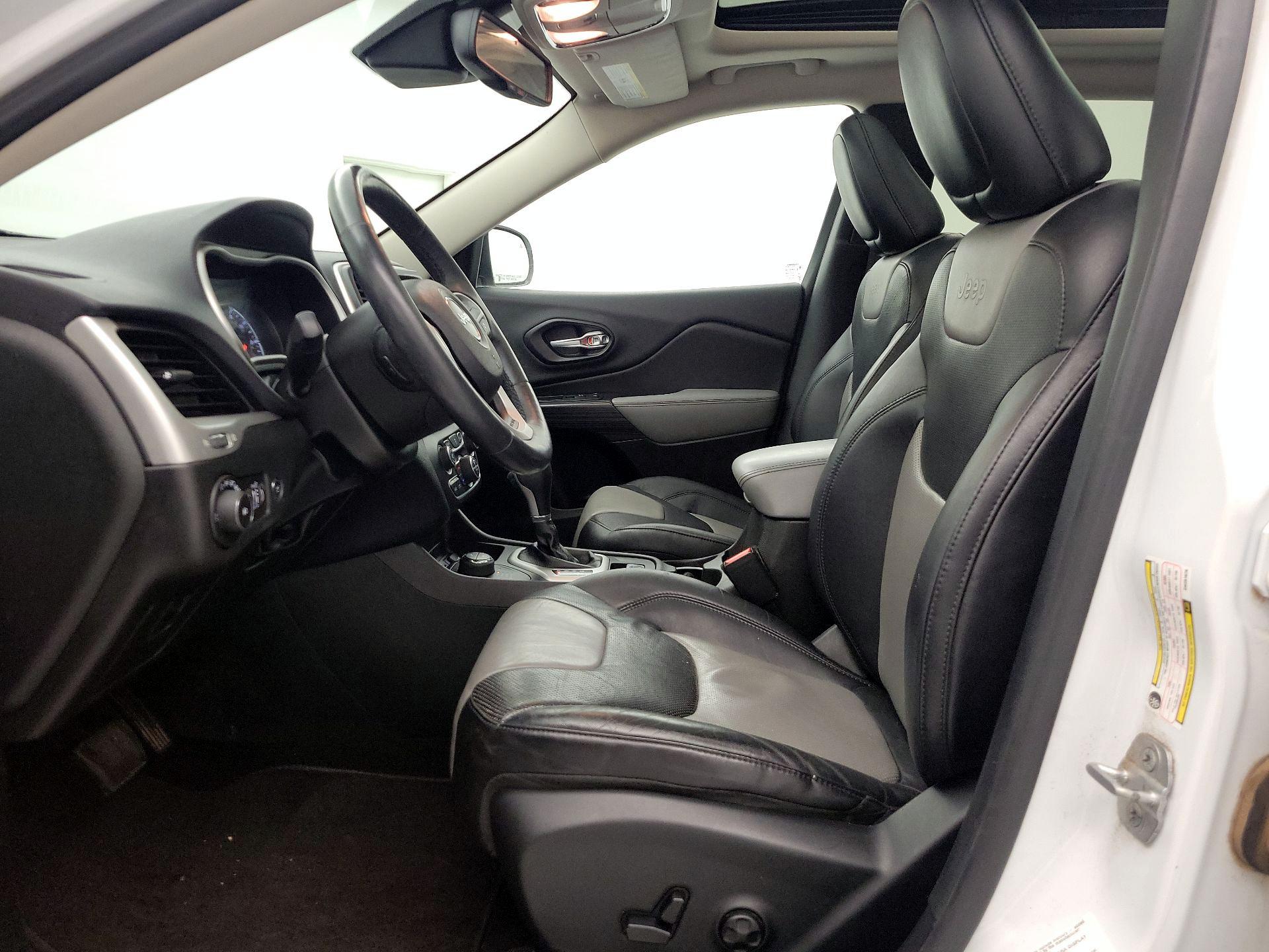 Thumbnail: 2014 Jeep Cherokee - 11