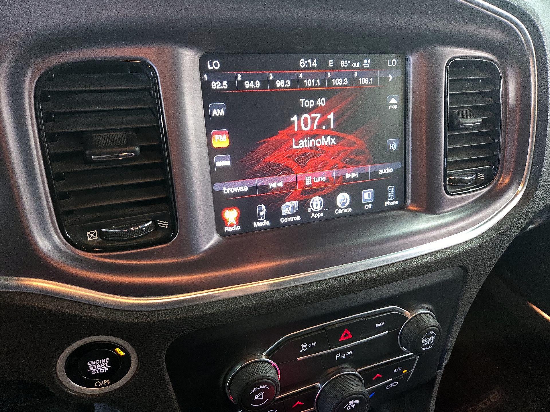 Thumbnail: 2016 Dodge Charger - 15