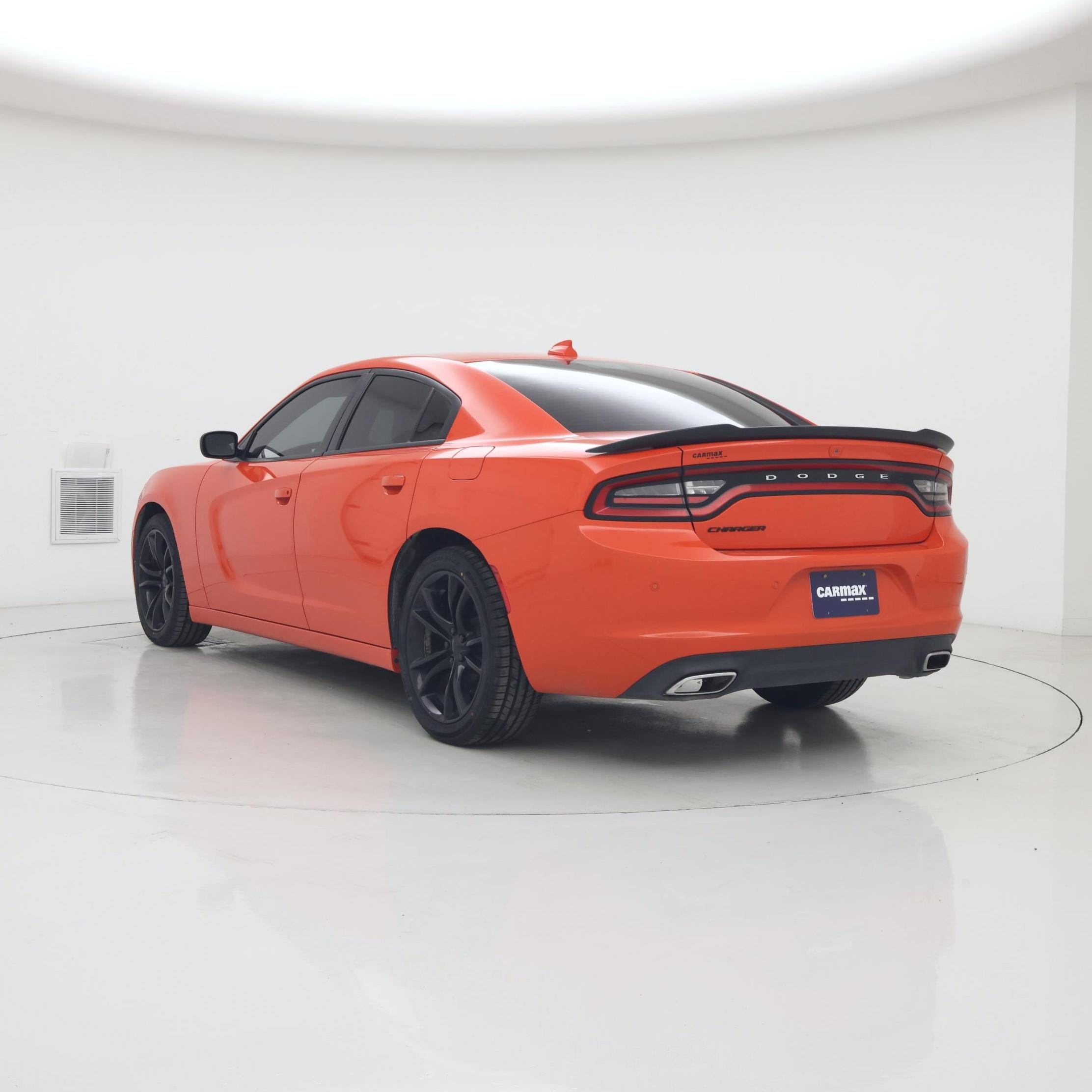 Thumbnail: 2016 Dodge Charger - 2