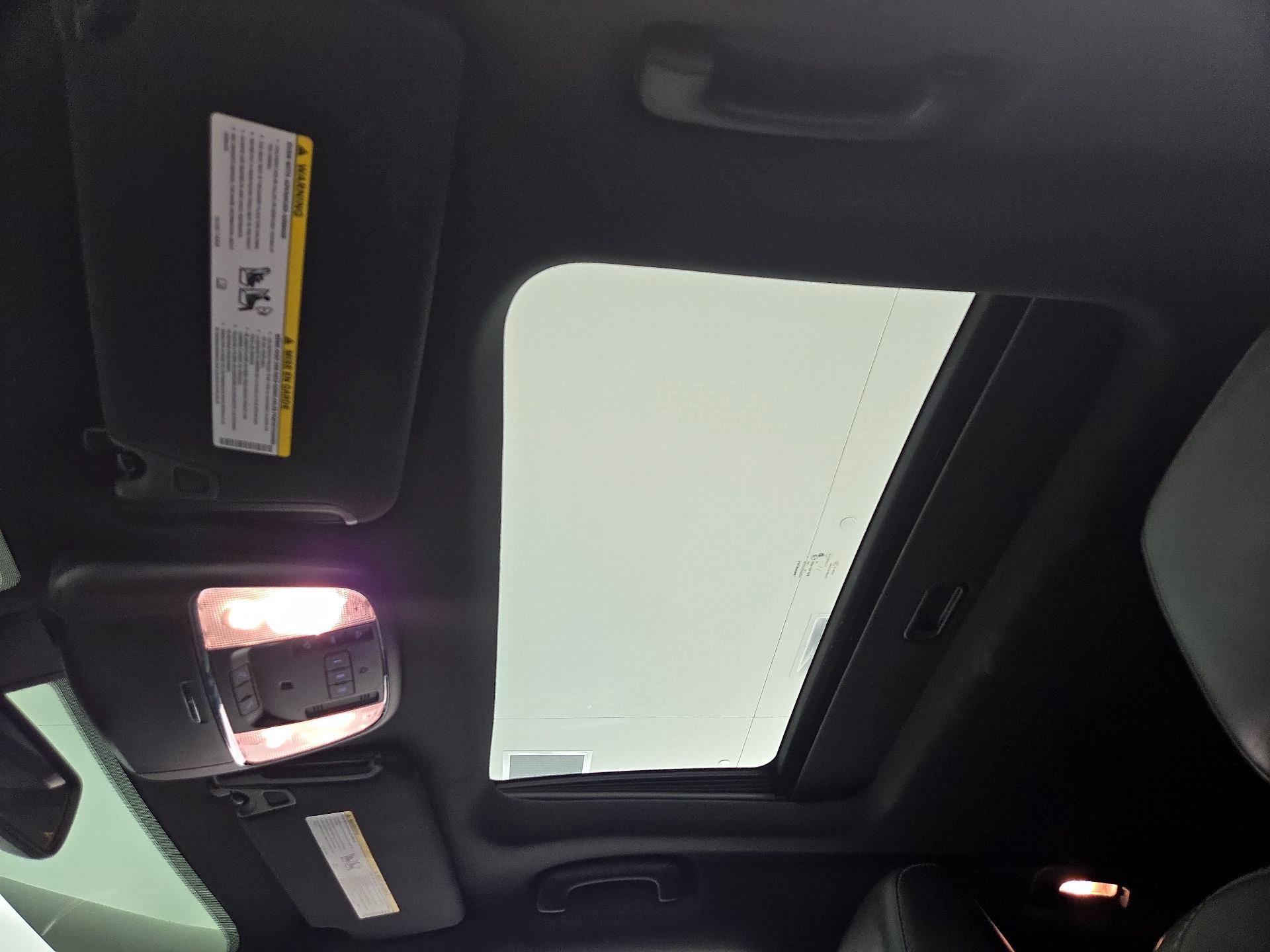 Thumbnail: 2016 Dodge Charger - 19