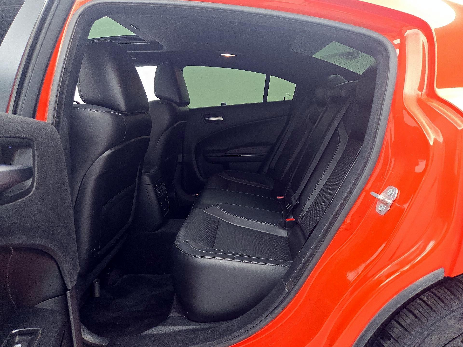 Thumbnail: 2016 Dodge Charger - 20