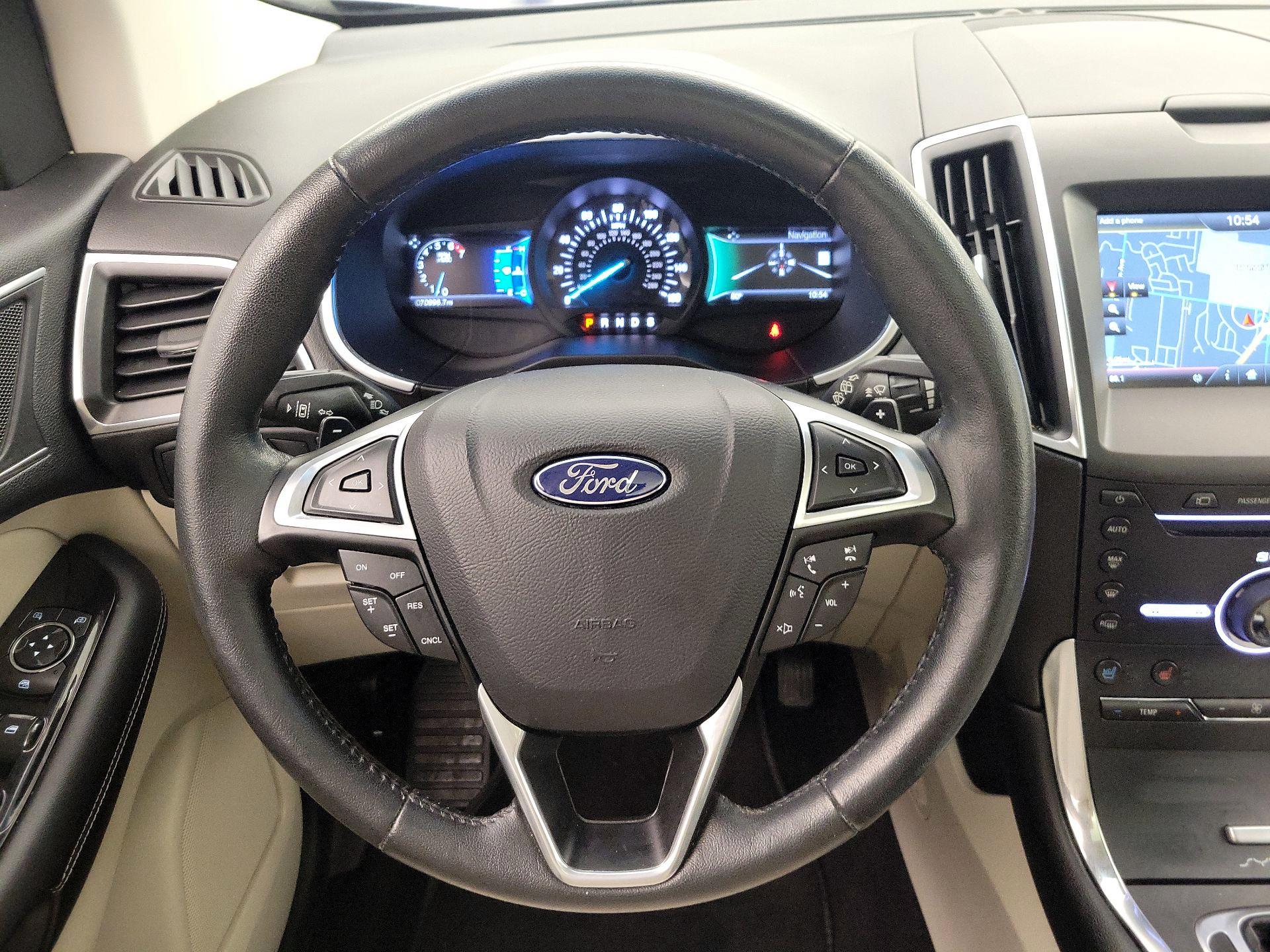 Thumbnail: 2015 Ford Edge - 10
