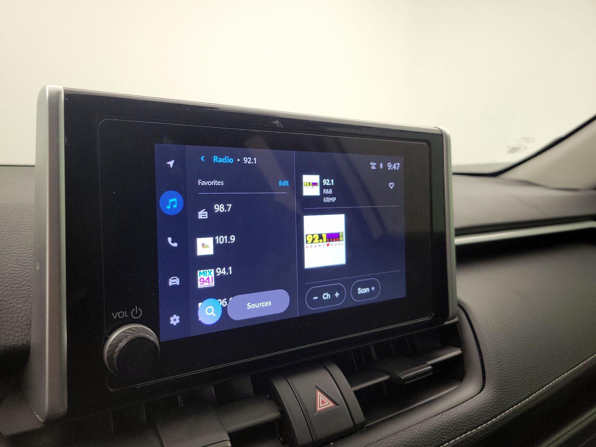 Thumbnail: 2025 Toyota RAV4 - 15