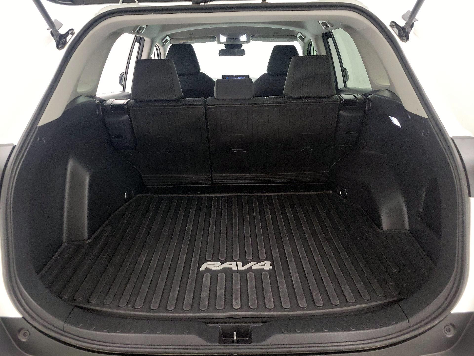 Thumbnail: 2025 Toyota RAV4 - 20