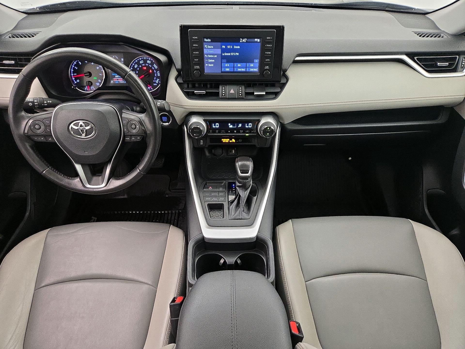 Thumbnail: 2019 Toyota RAV4 - 9