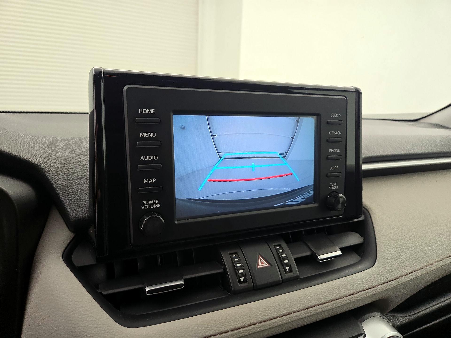 Thumbnail: 2019 Toyota RAV4 - 14