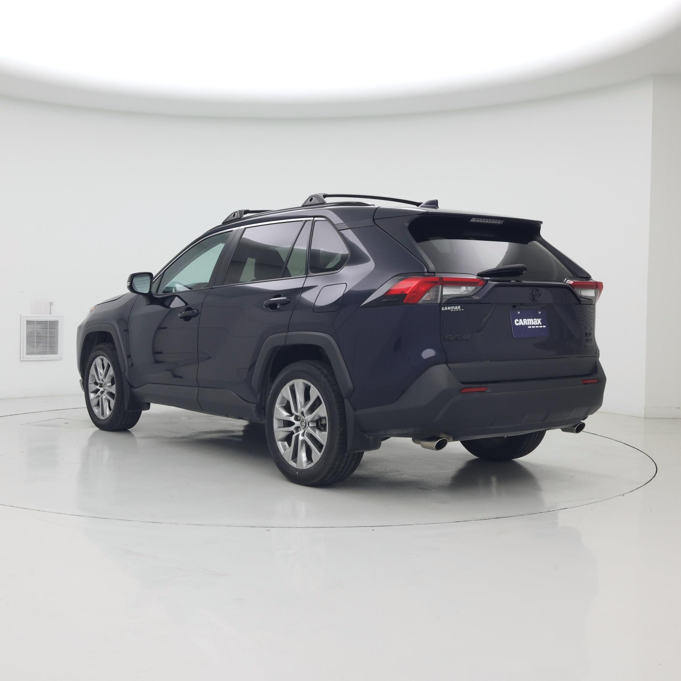 Thumbnail: 2019 Toyota RAV4 - 2
