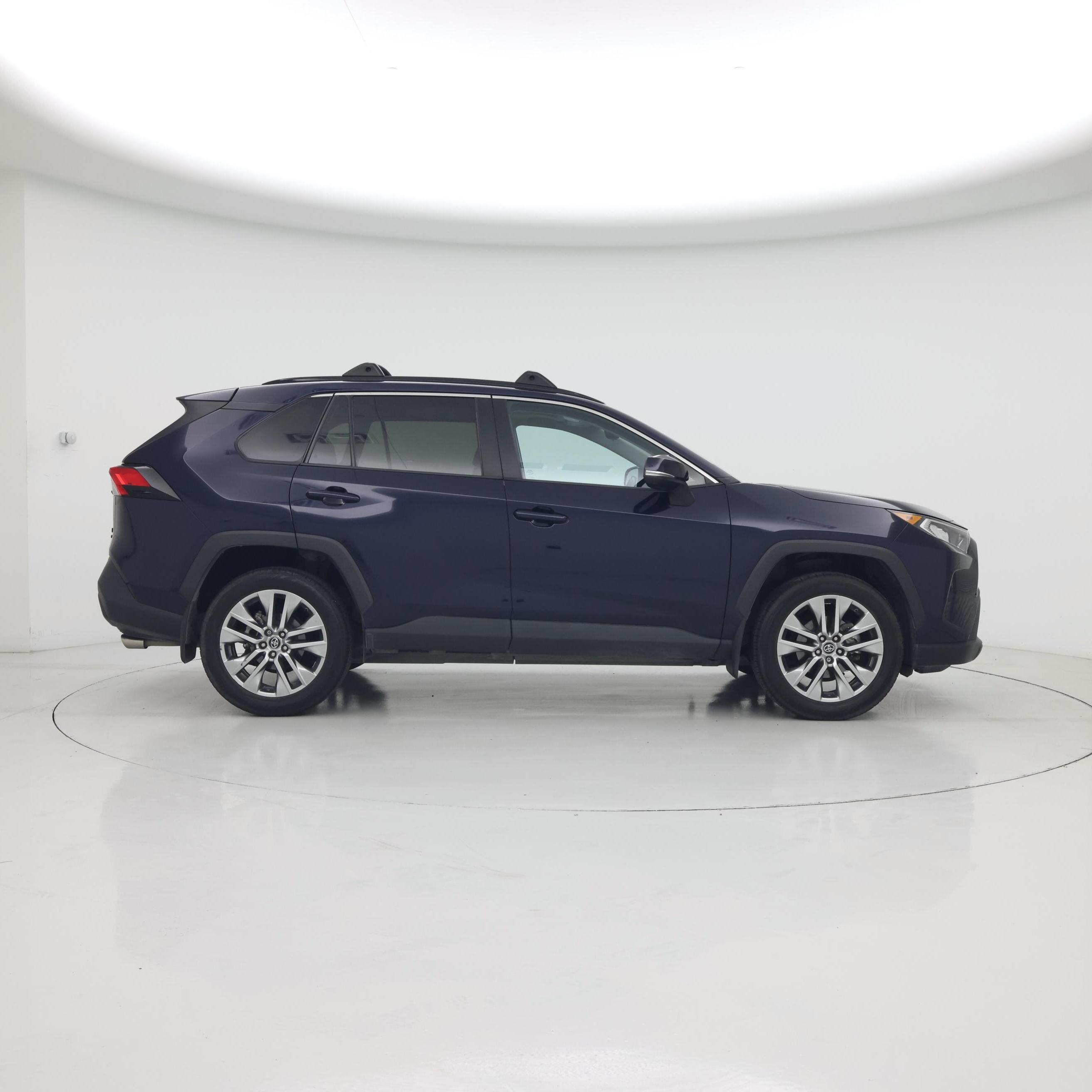 Thumbnail: 2019 Toyota RAV4 - 7