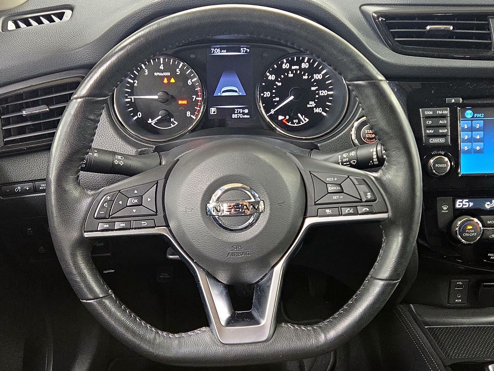 Thumbnail: 2018 Nissan Rogue Sport - 10