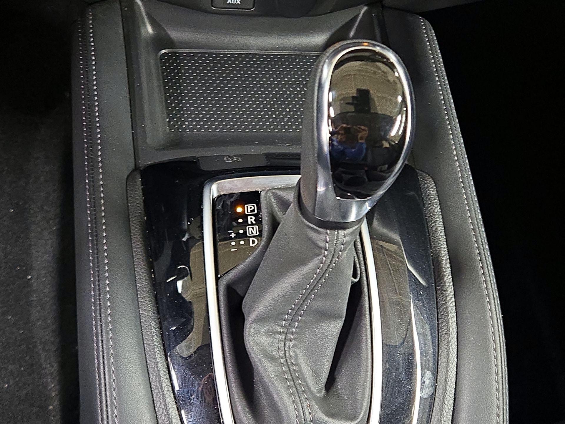 Thumbnail: 2018 Nissan Rogue Sport - 18