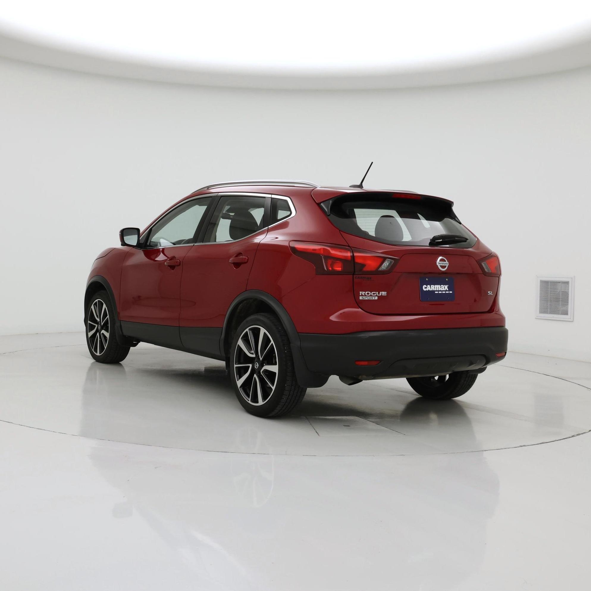 Thumbnail: 2018 Nissan Rogue Sport - 2