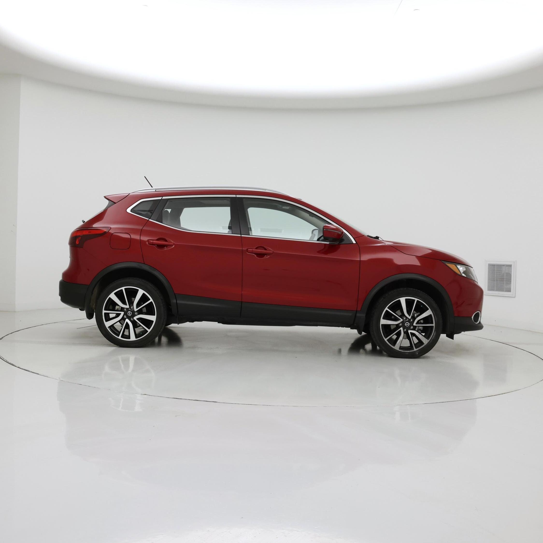 Thumbnail: 2018 Nissan Rogue Sport - 7