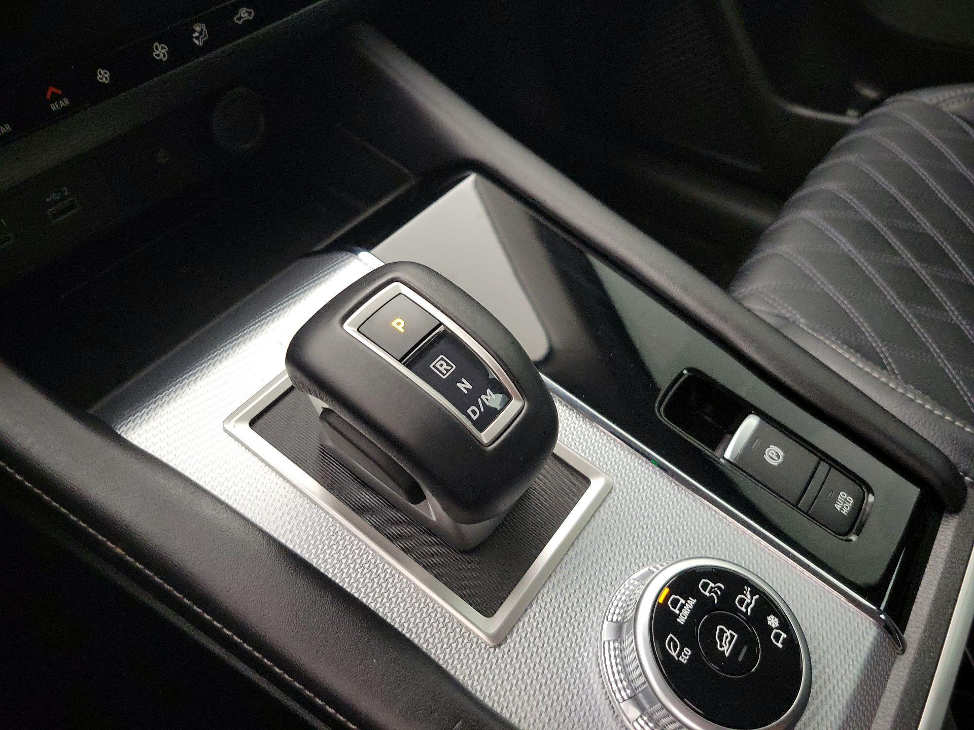 Thumbnail: 2022 Mitsubishi Outlander - 18