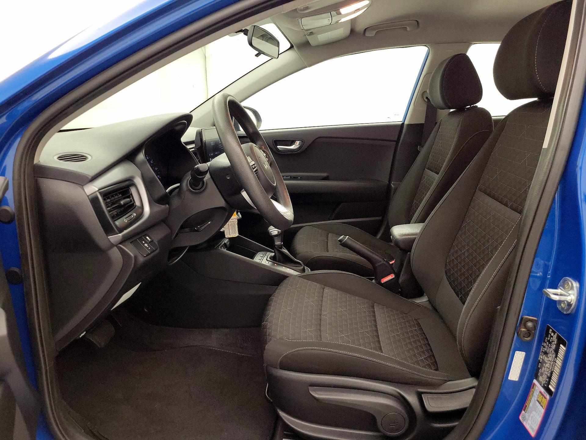 Thumbnail: 2022 Kia Rio - 11