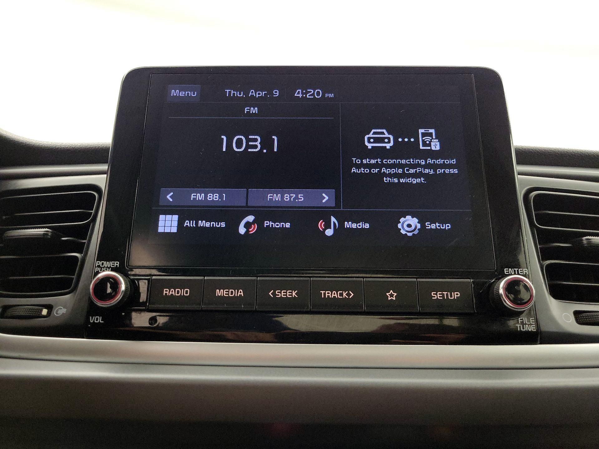 Thumbnail: 2022 Kia Rio - 15