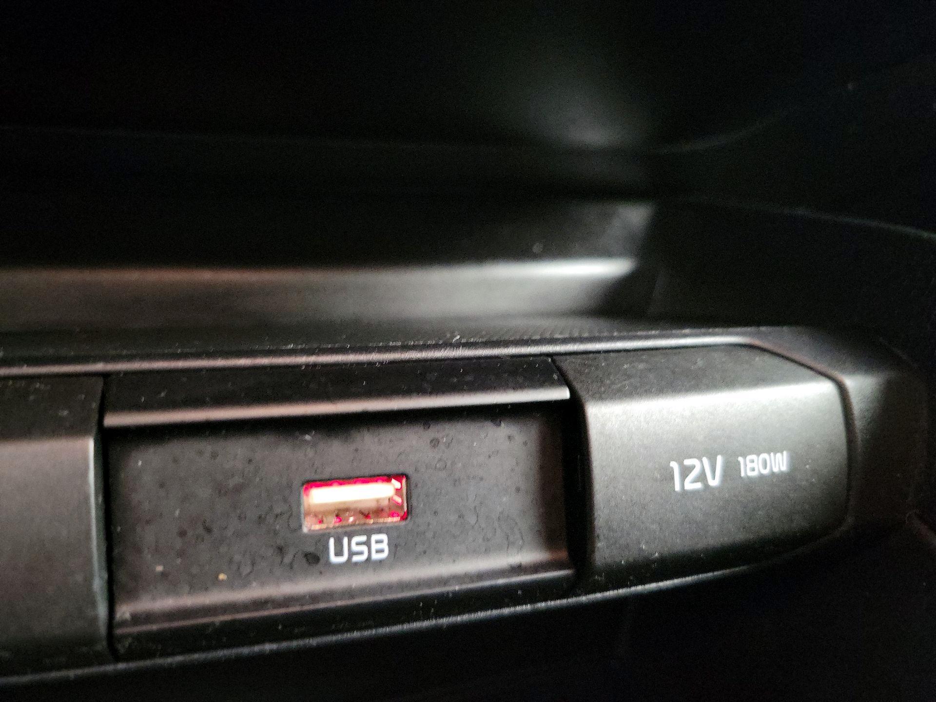 Thumbnail: 2022 Kia Rio - 18