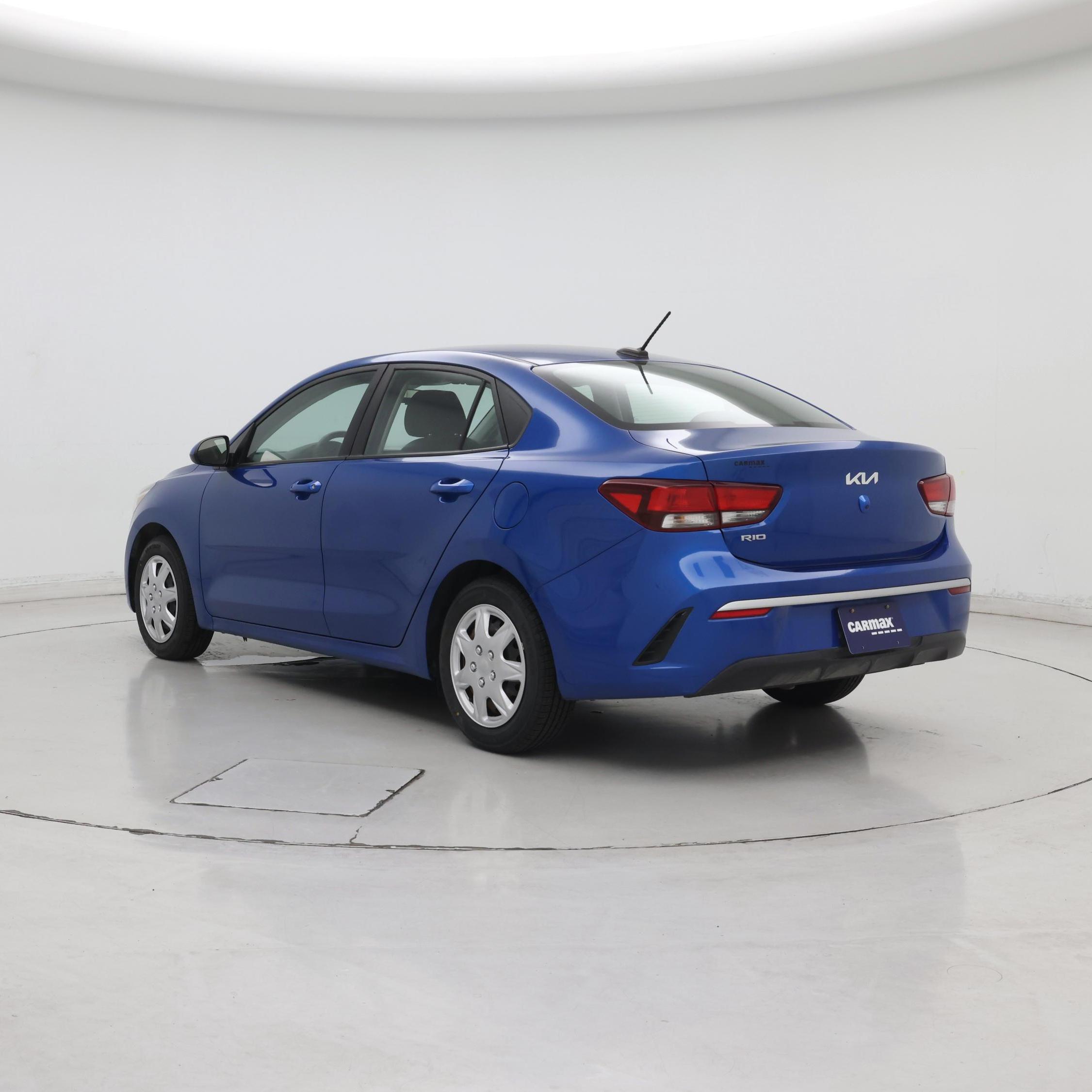 Thumbnail: 2022 Kia Rio - 2