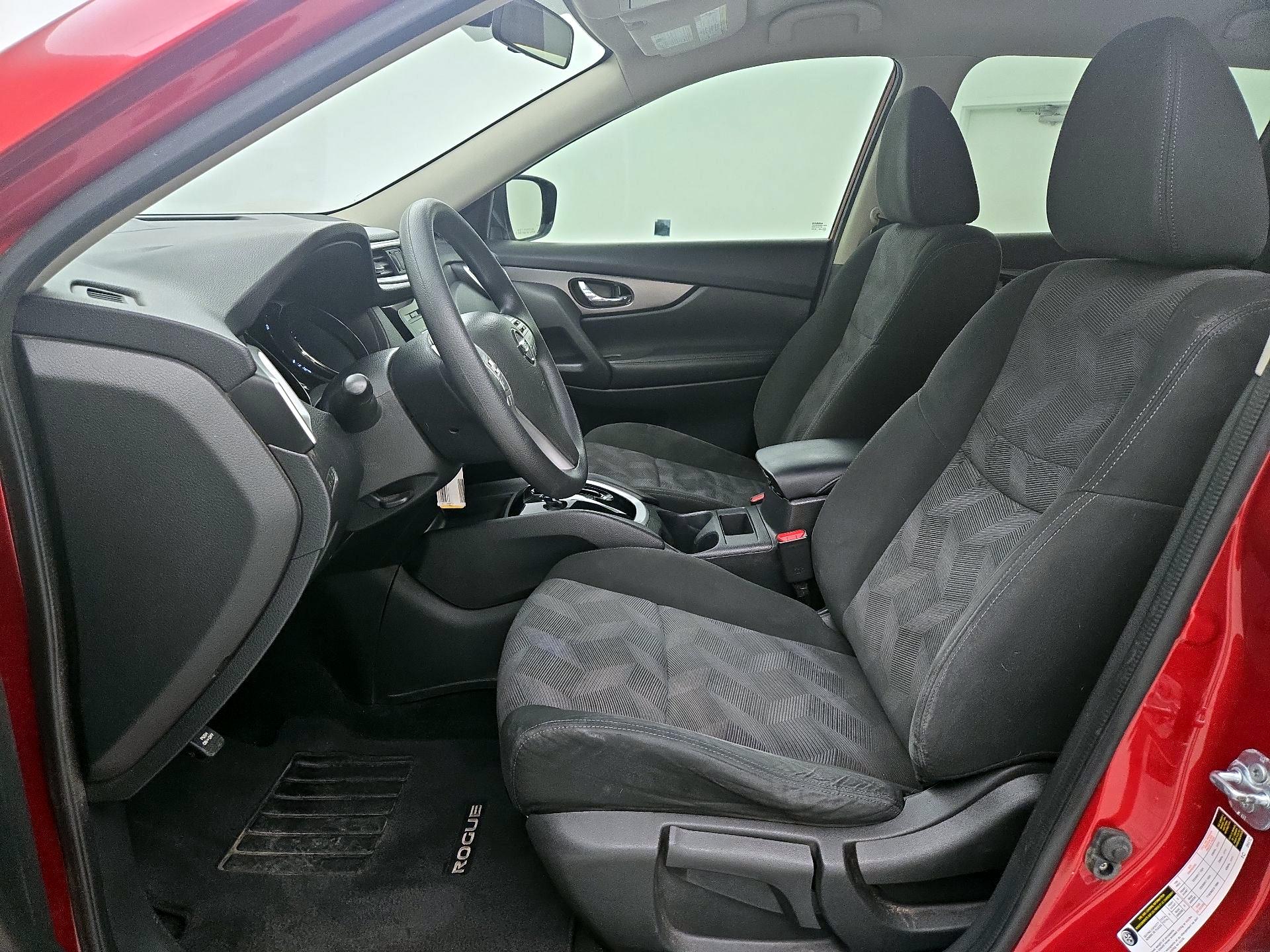 Thumbnail: 2016 Nissan Rogue - 11