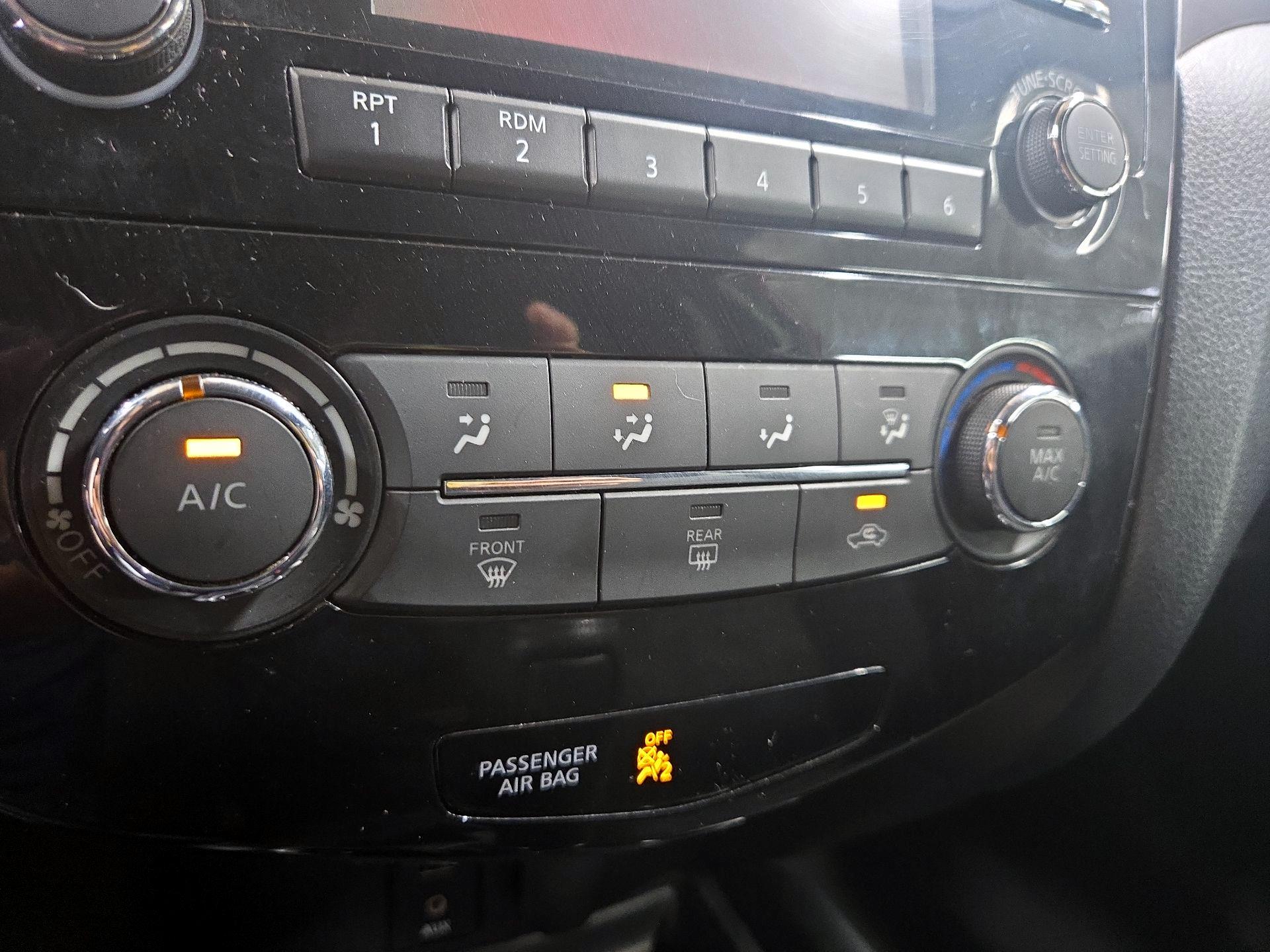 Thumbnail: 2016 Nissan Rogue - 16