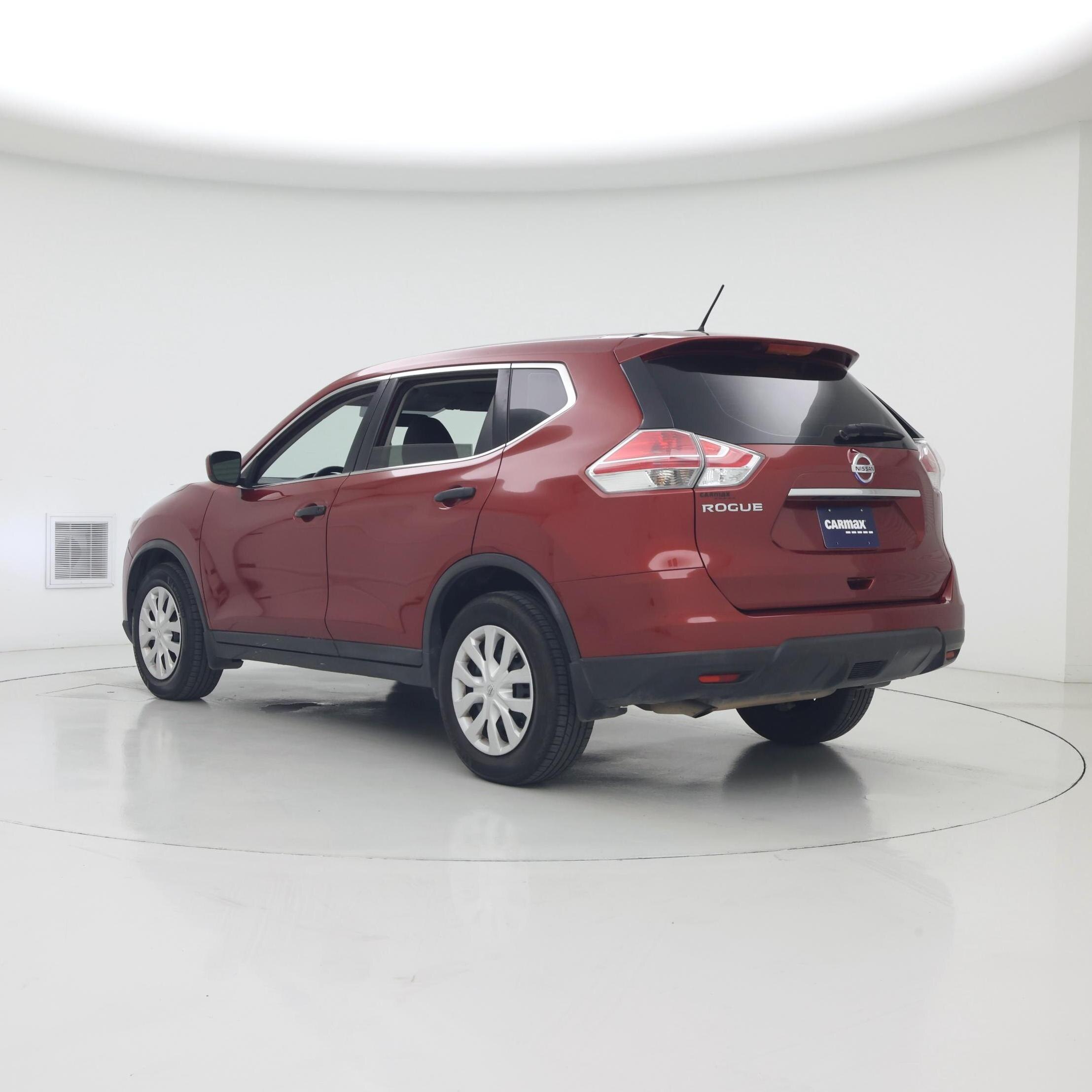 Thumbnail: 2016 Nissan Rogue - 2