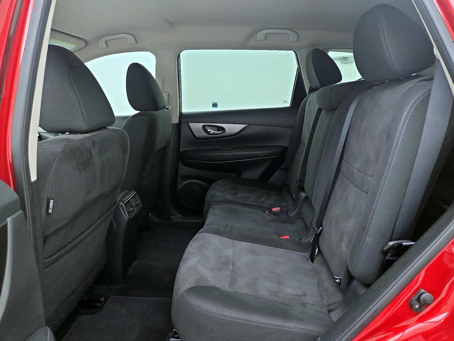 Thumbnail: 2016 Nissan Rogue - 19