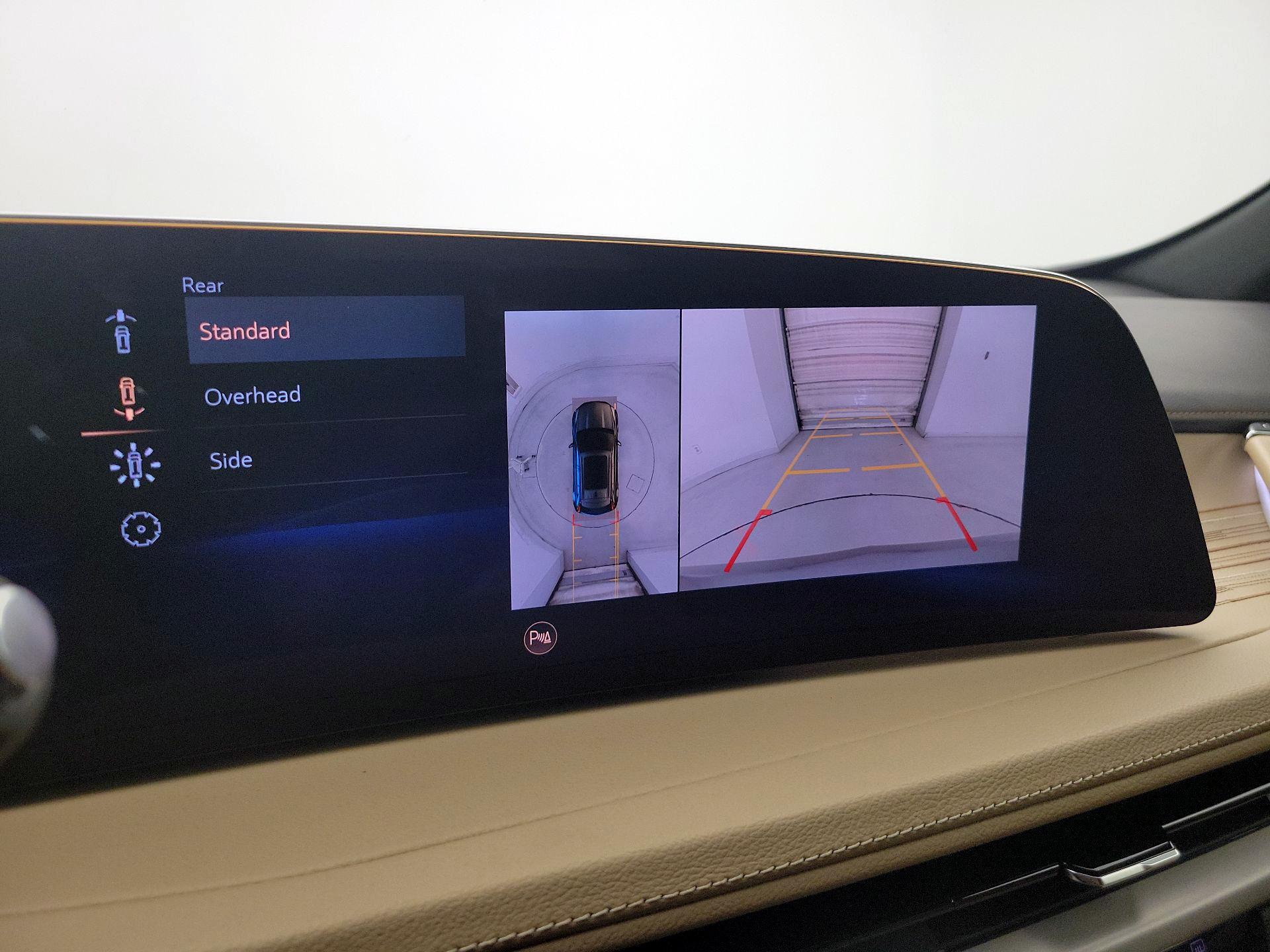 Thumbnail: 2025 Cadillac XT4 - 14