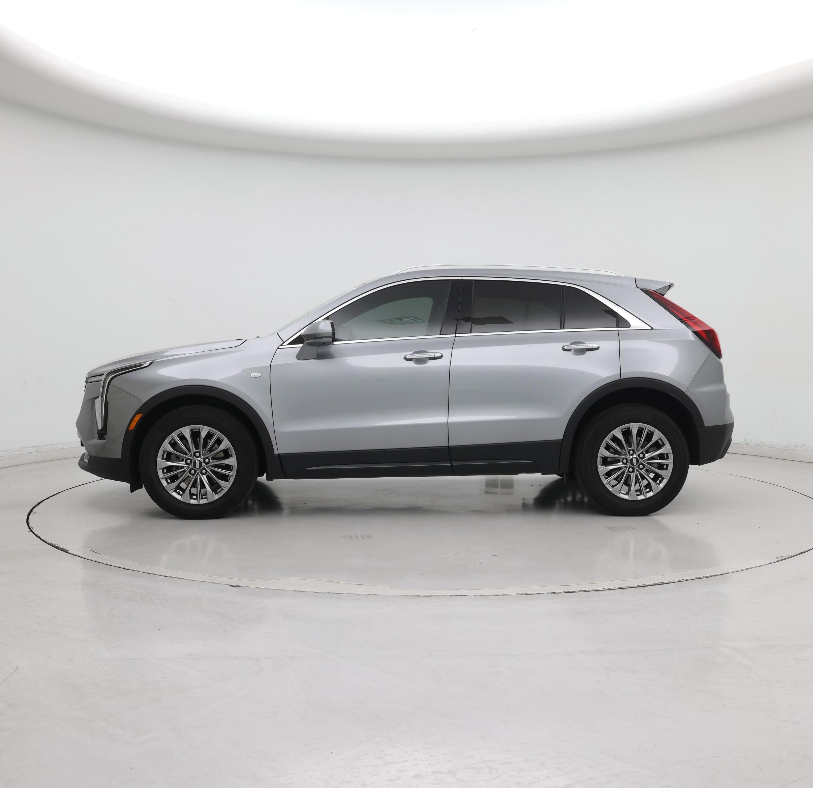 Thumbnail: 2025 Cadillac XT4 - 3