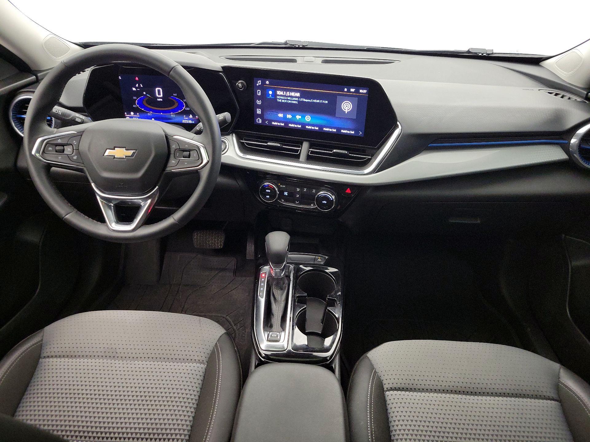 Thumbnail: 2025 Chevrolet Trax - 9
