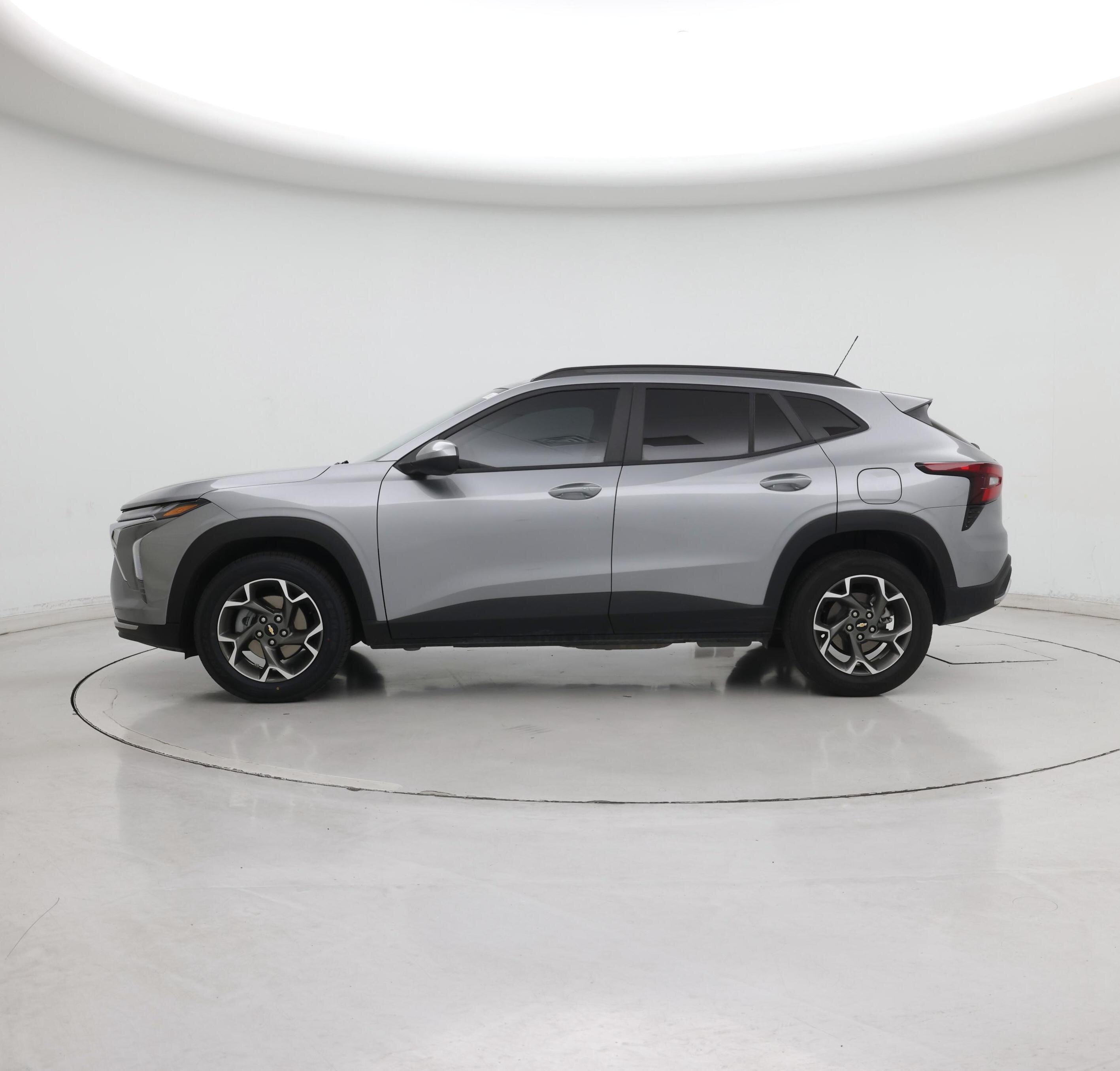 Thumbnail: 2025 Chevrolet Trax - 3